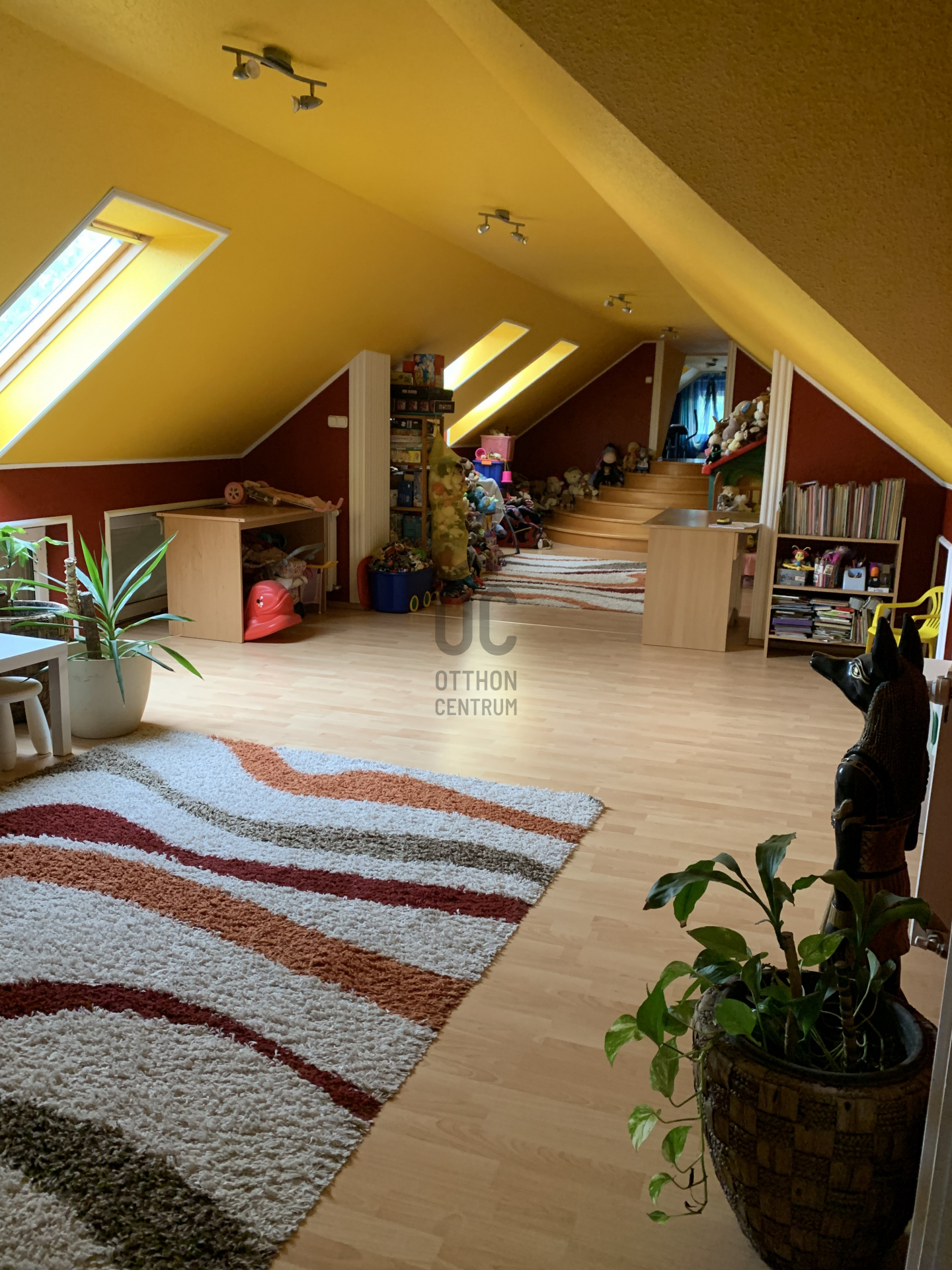 Gallery zoom image