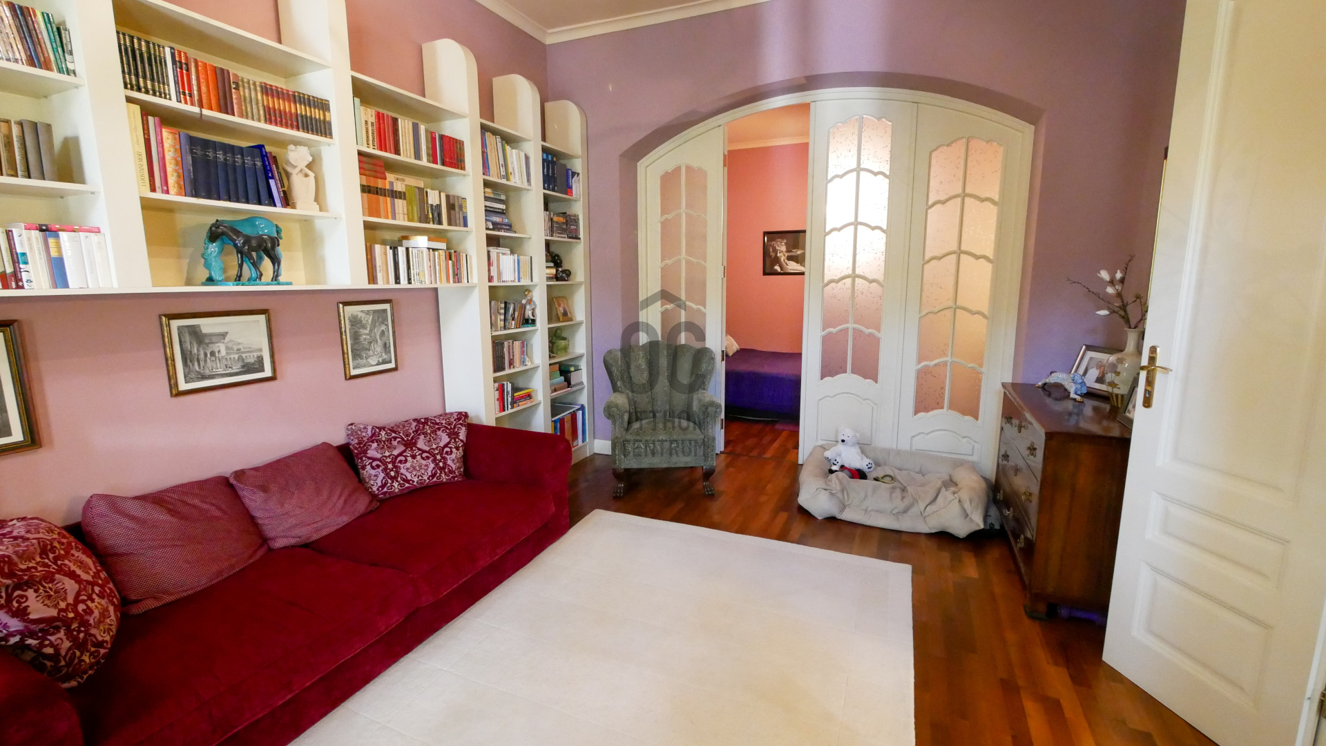 Gallery zoom image