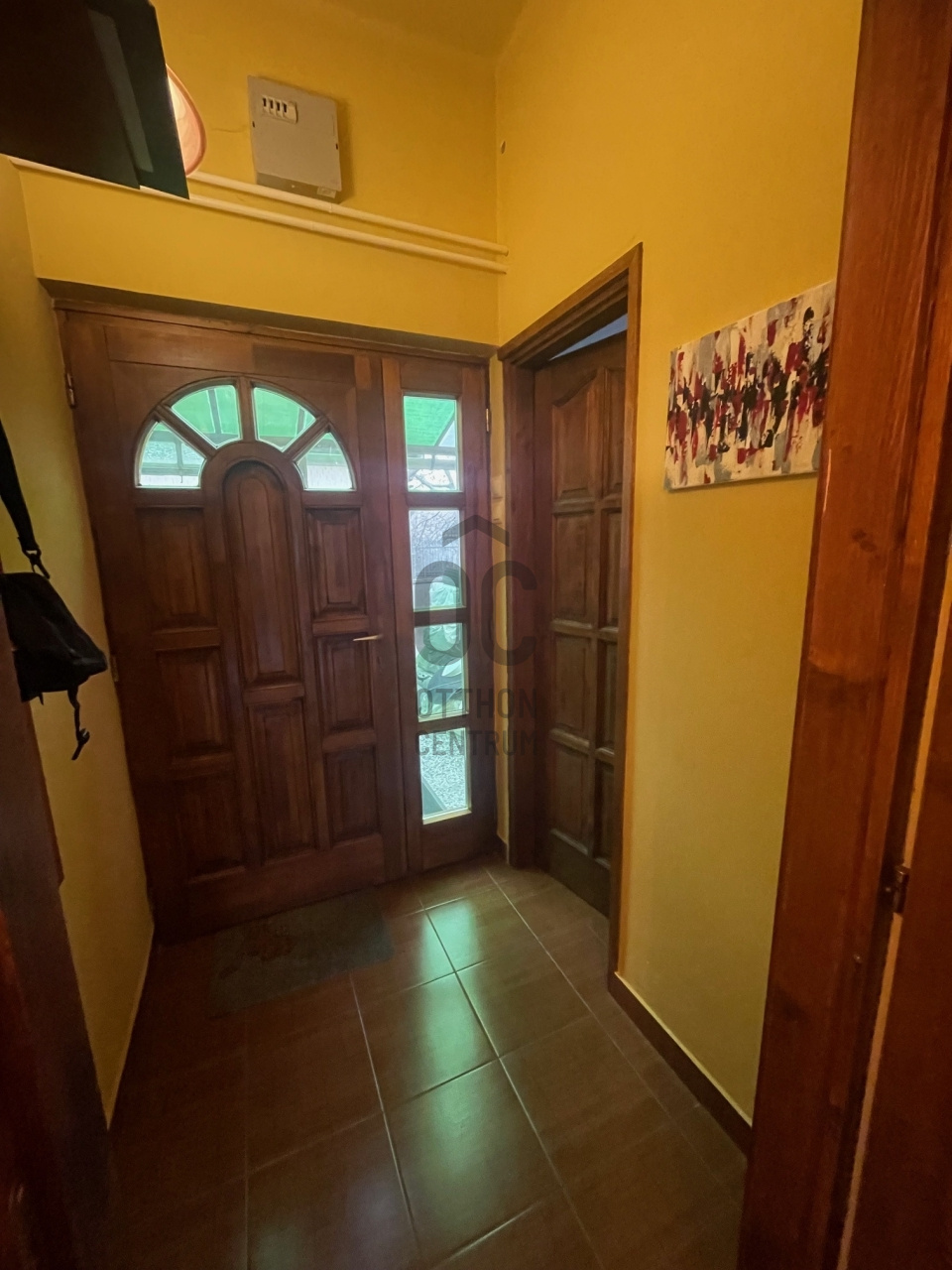 Gallery zoom image