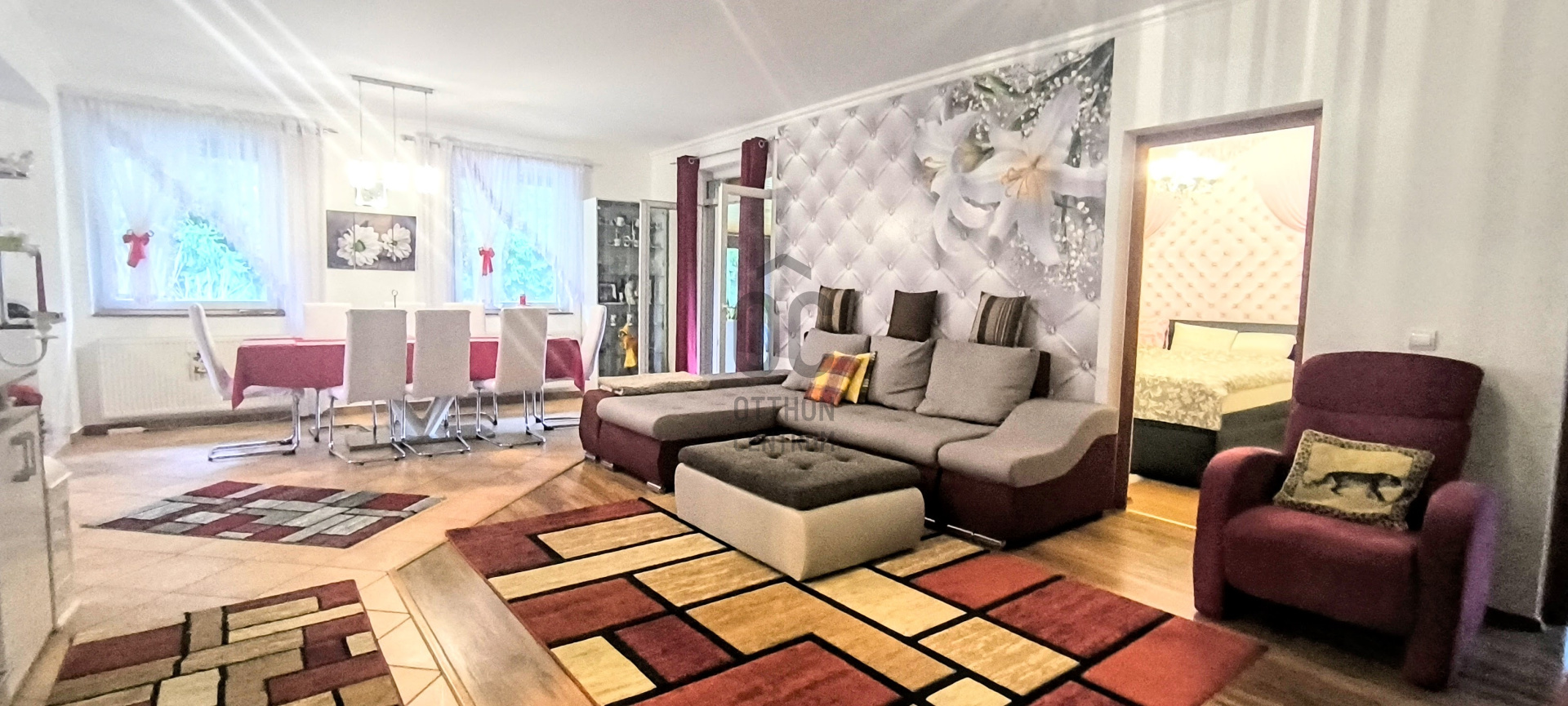 Gallery zoom image