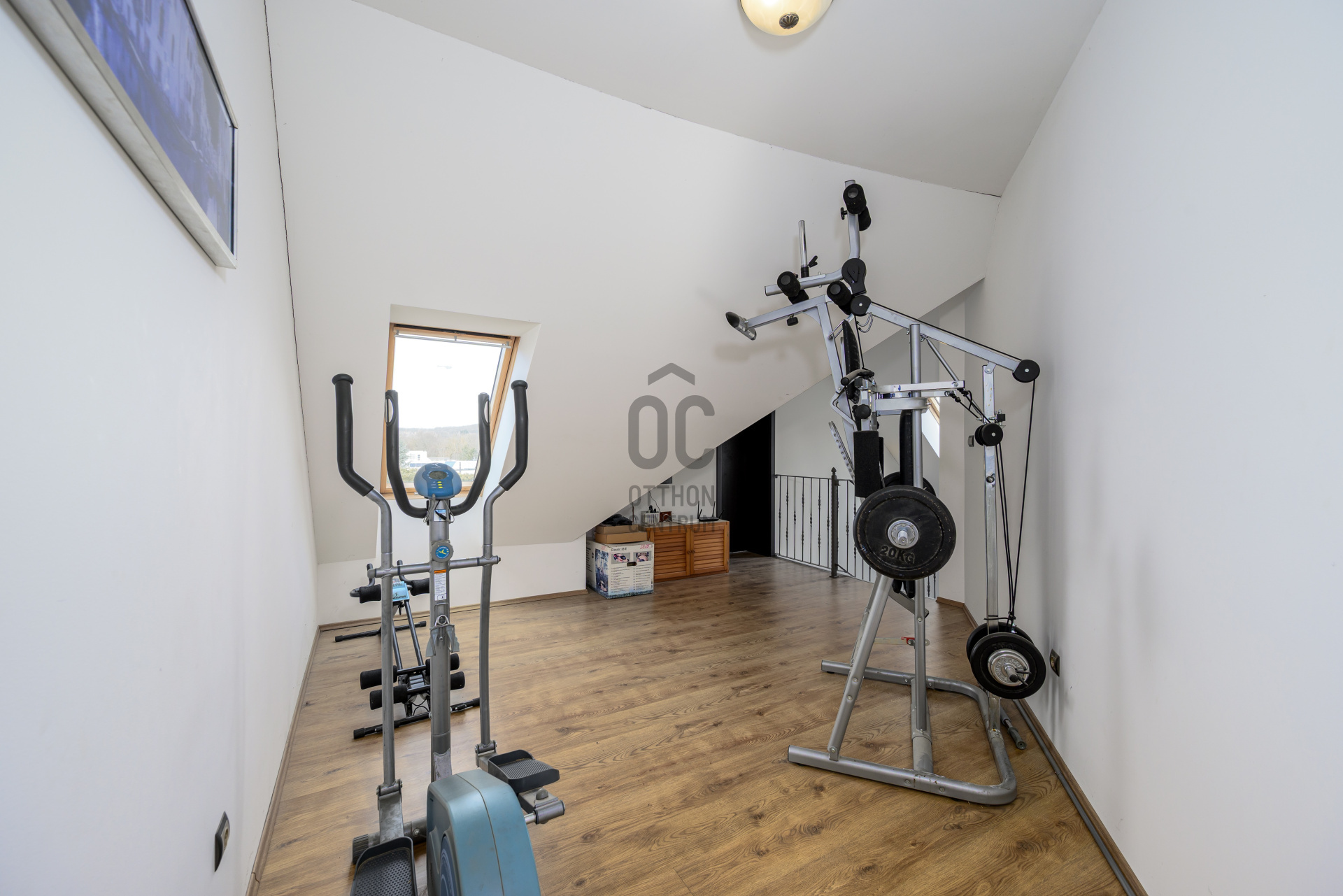 Gallery zoom image