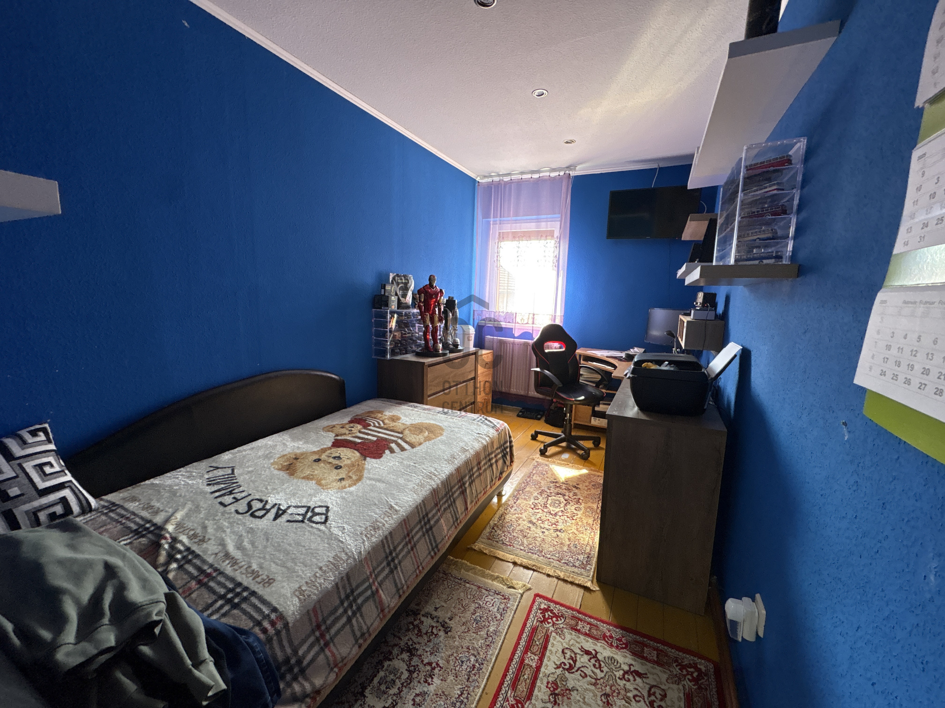 Gallery zoom image