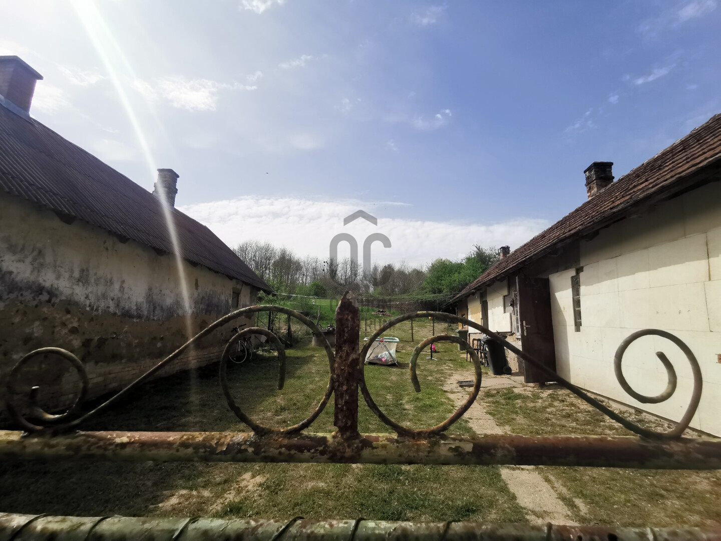 Gallery zoom image