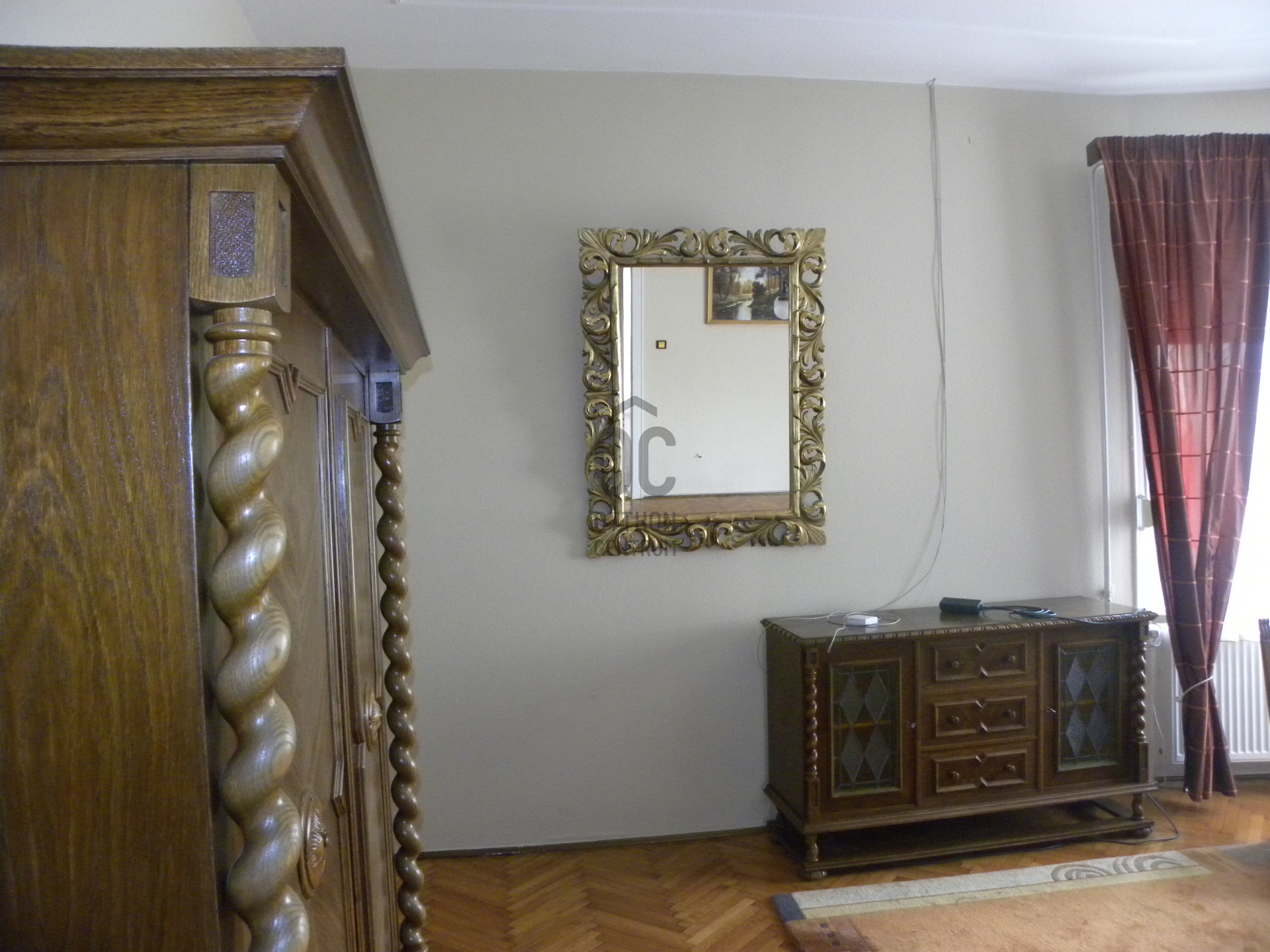 Gallery zoom image