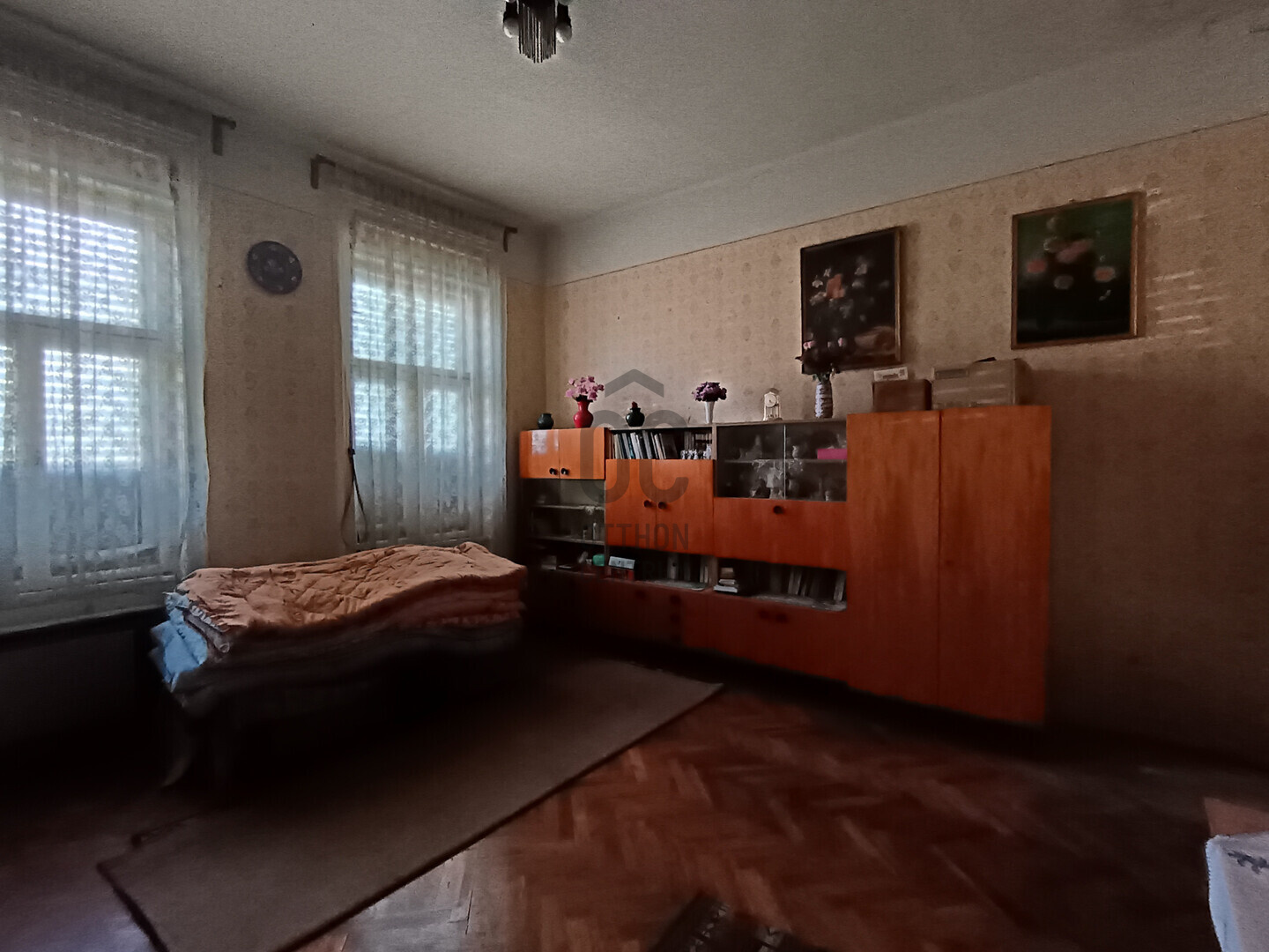 Gallery zoom image
