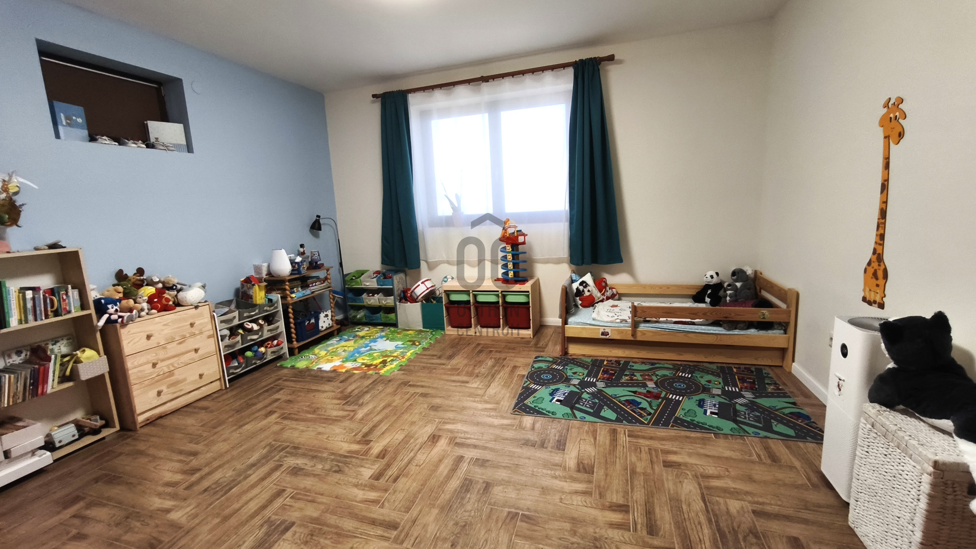 Gallery zoom image