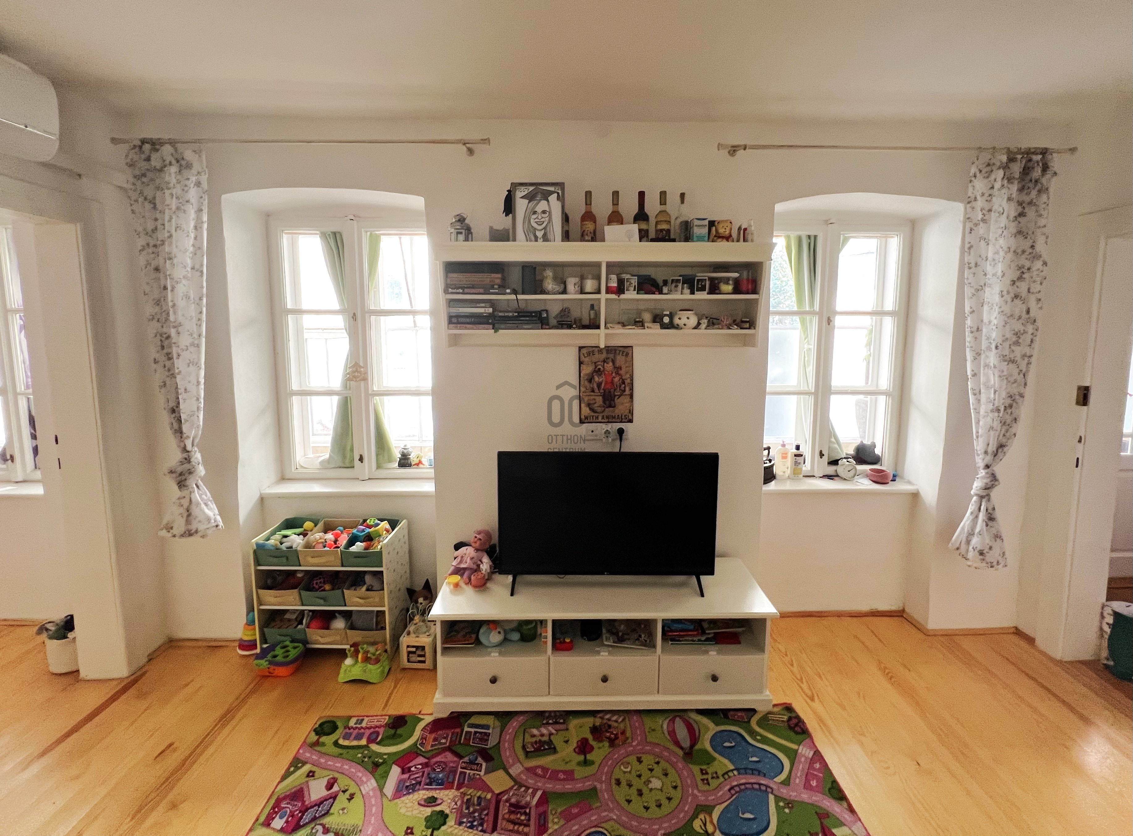 Gallery zoom image