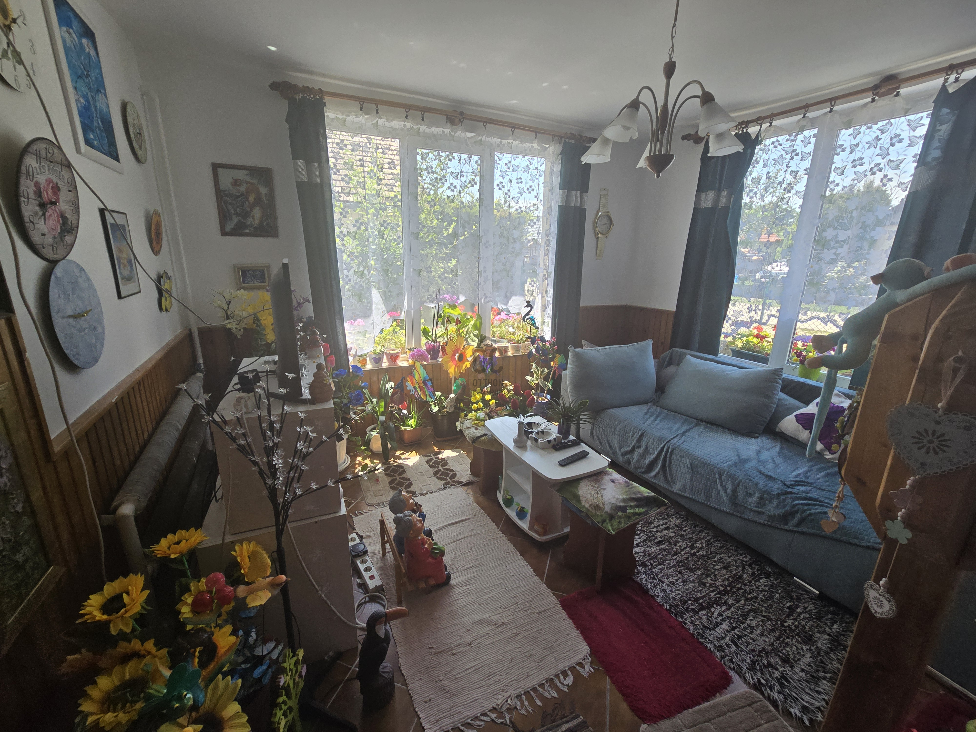 Gallery zoom image