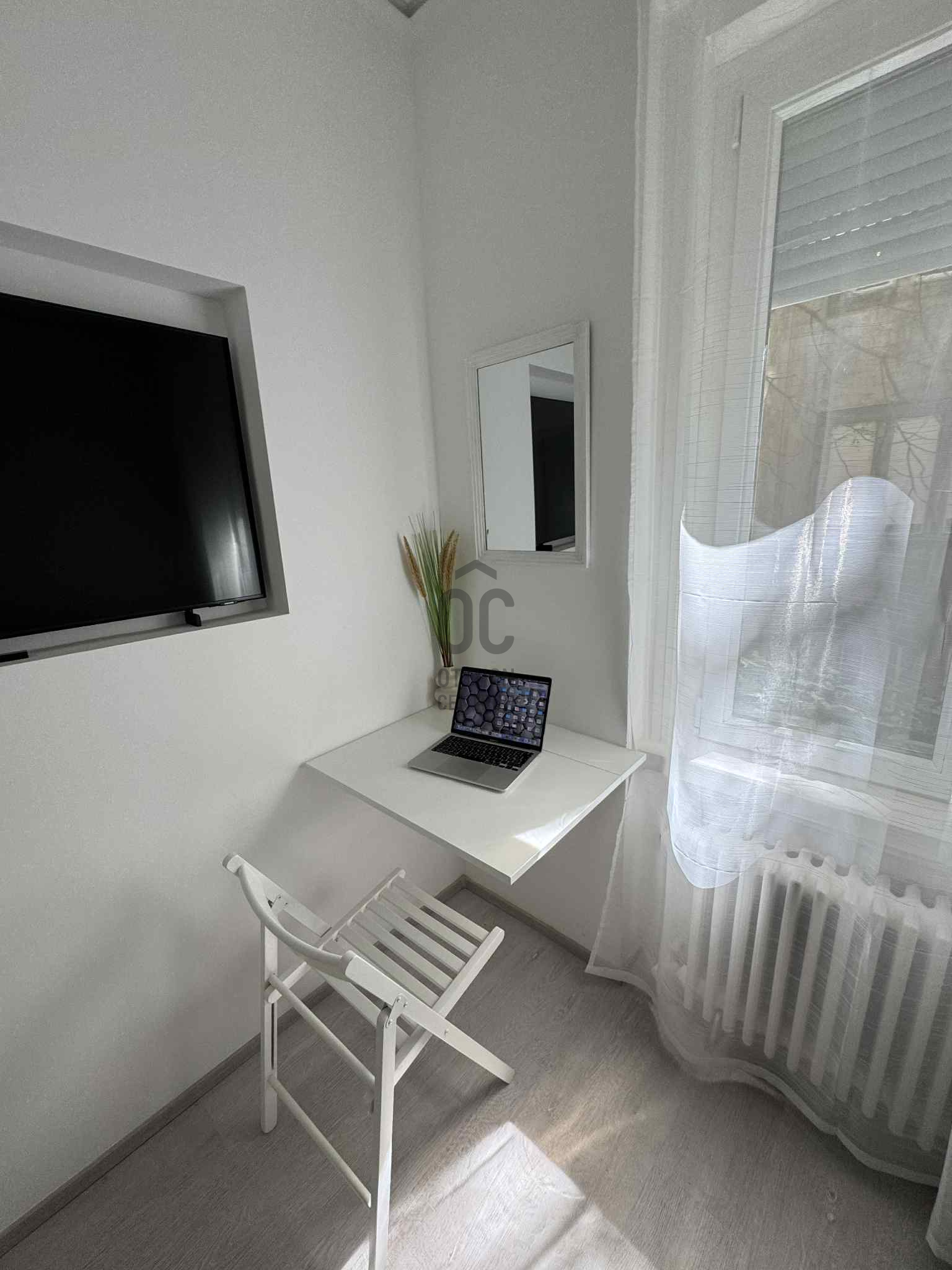 Gallery zoom image