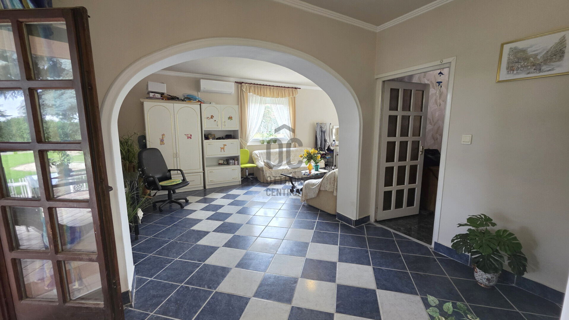 Gallery zoom image