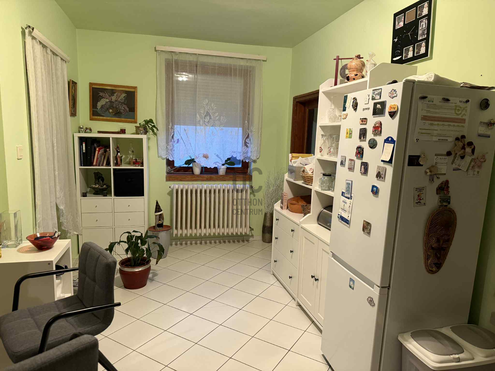 Gallery zoom image