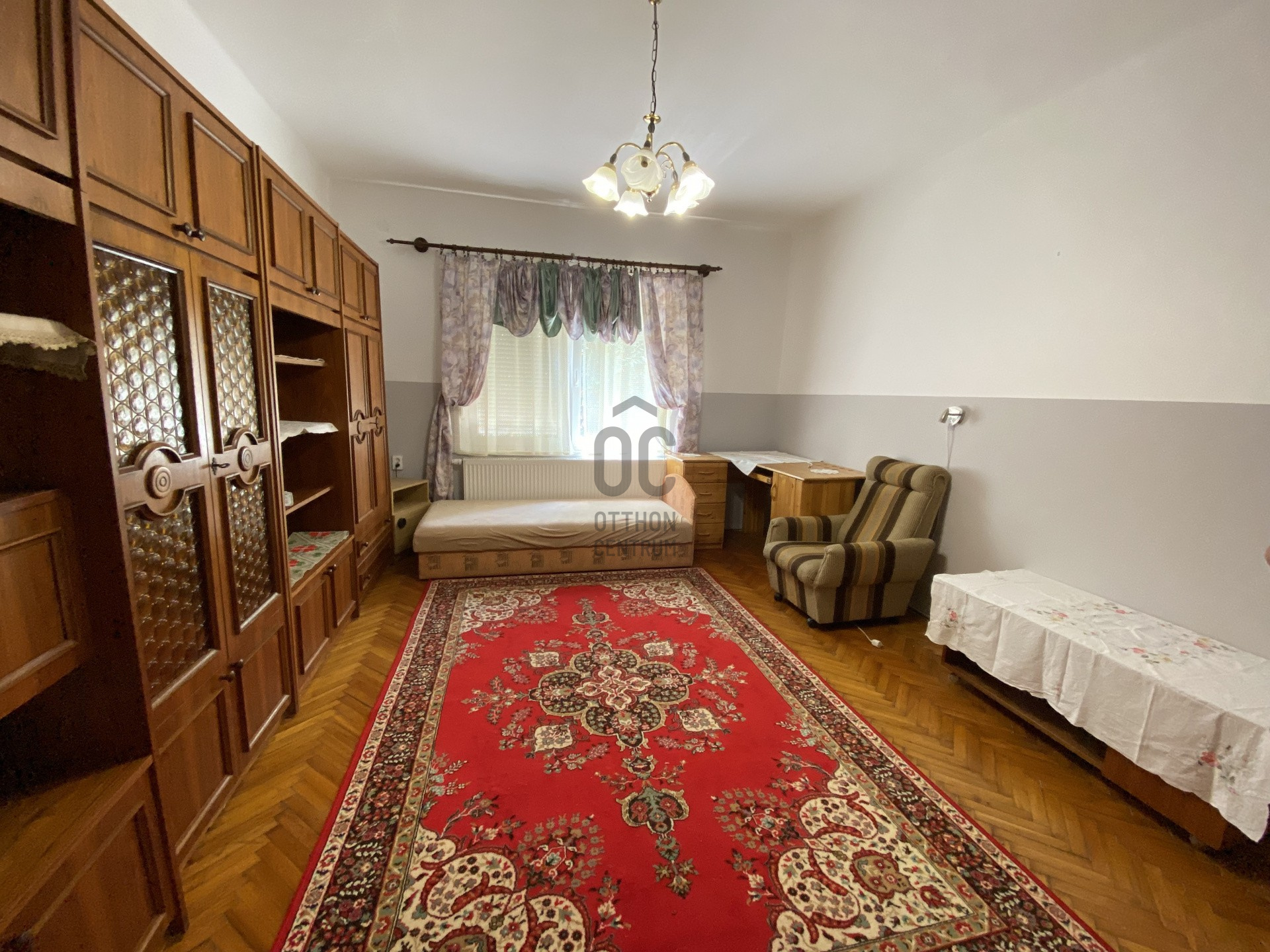 Gallery zoom image