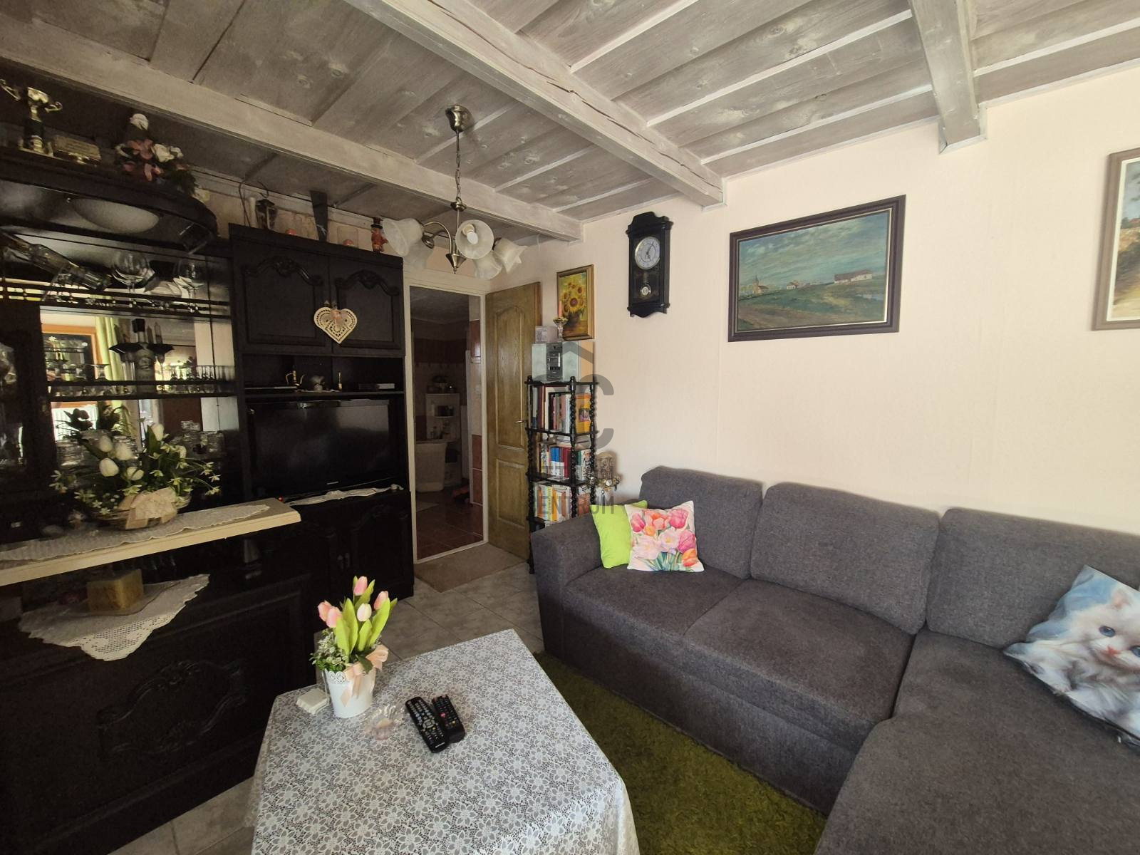 Gallery zoom image