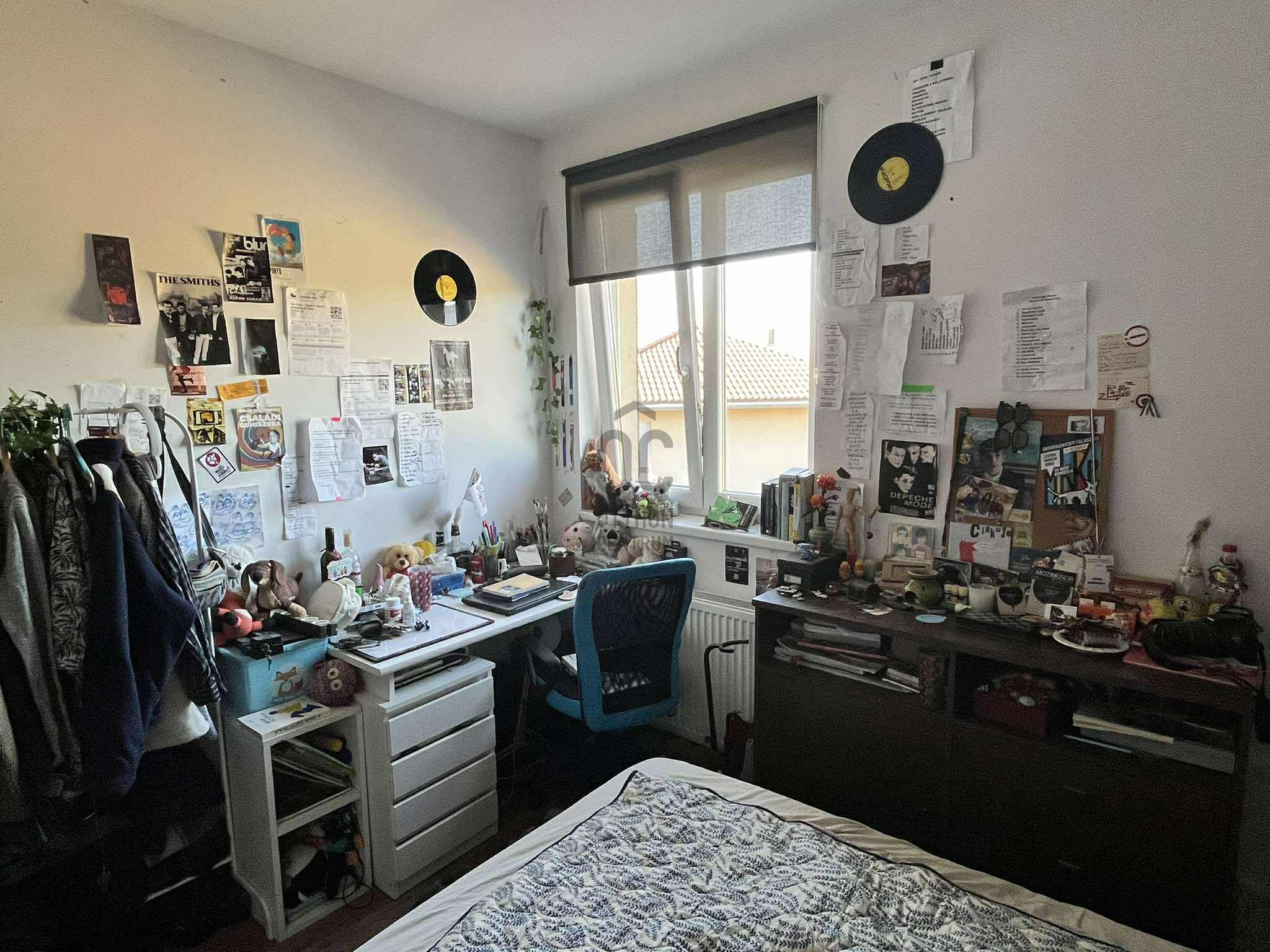 Gallery zoom image