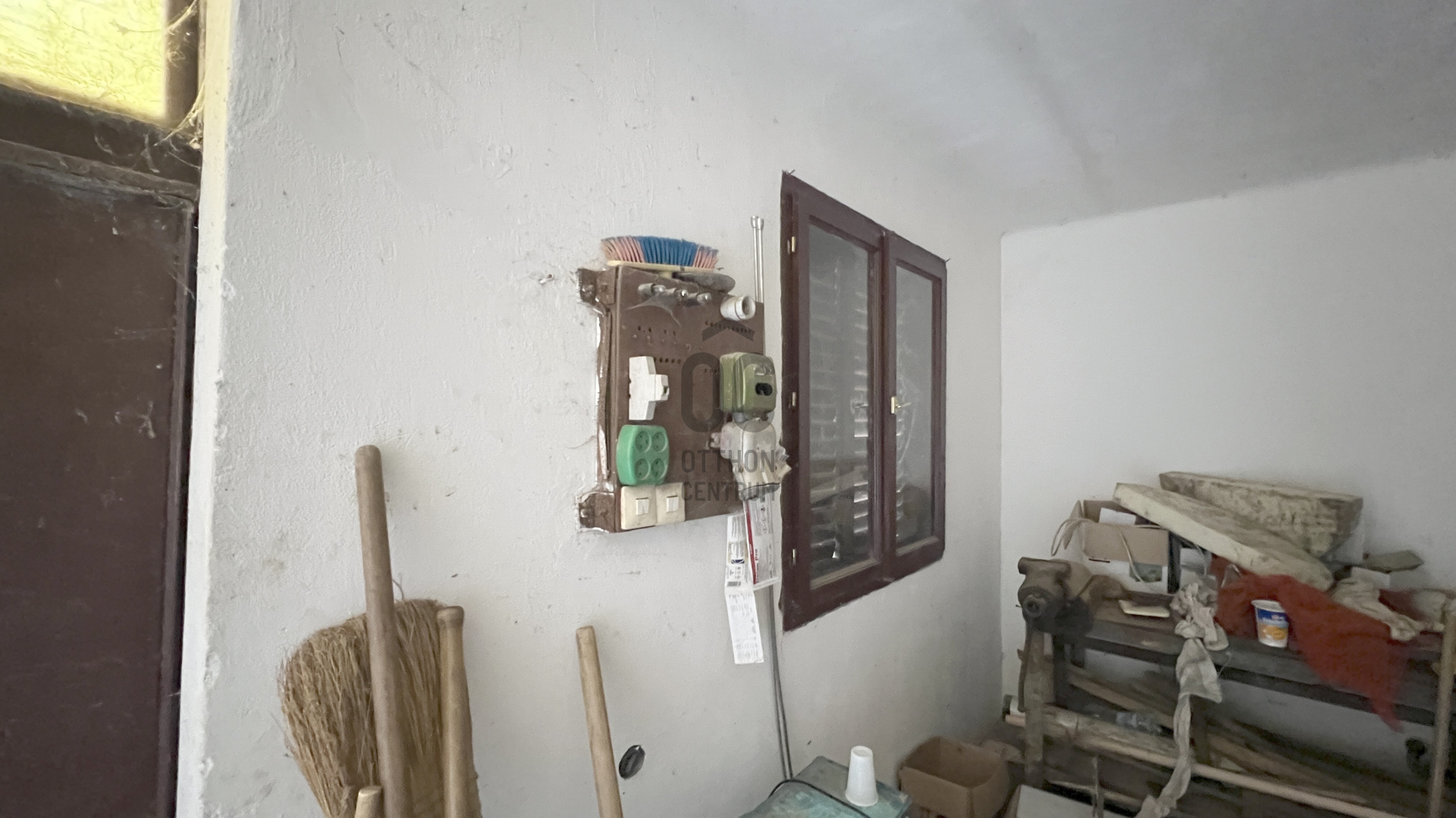 Gallery zoom image