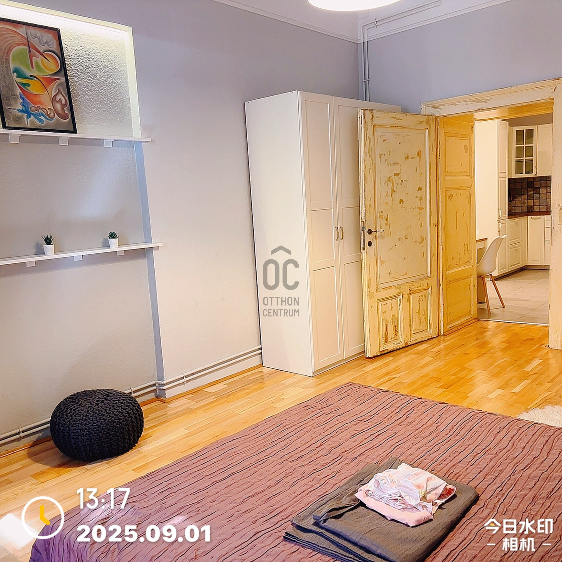 Gallery zoom image