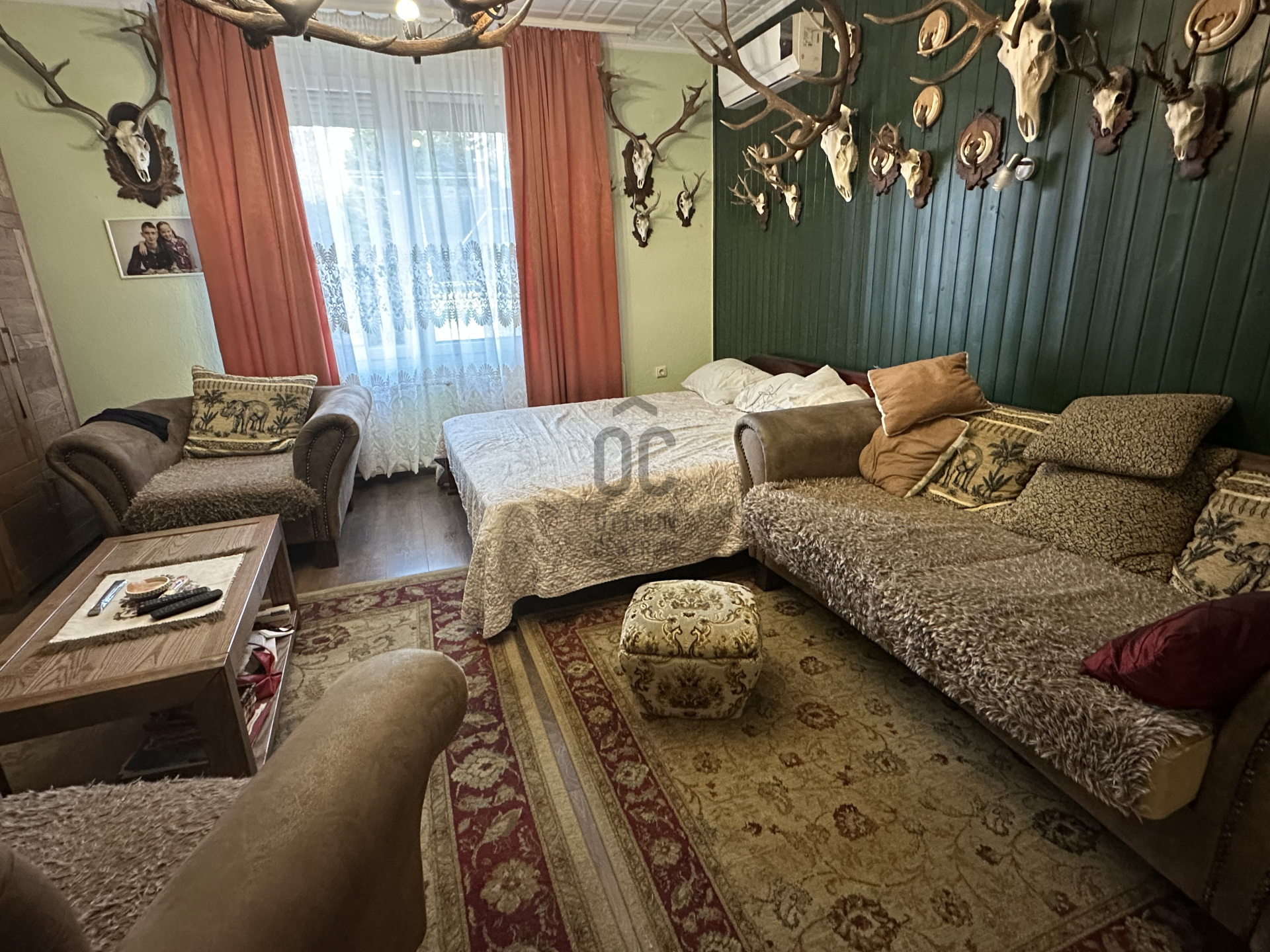 Gallery zoom image
