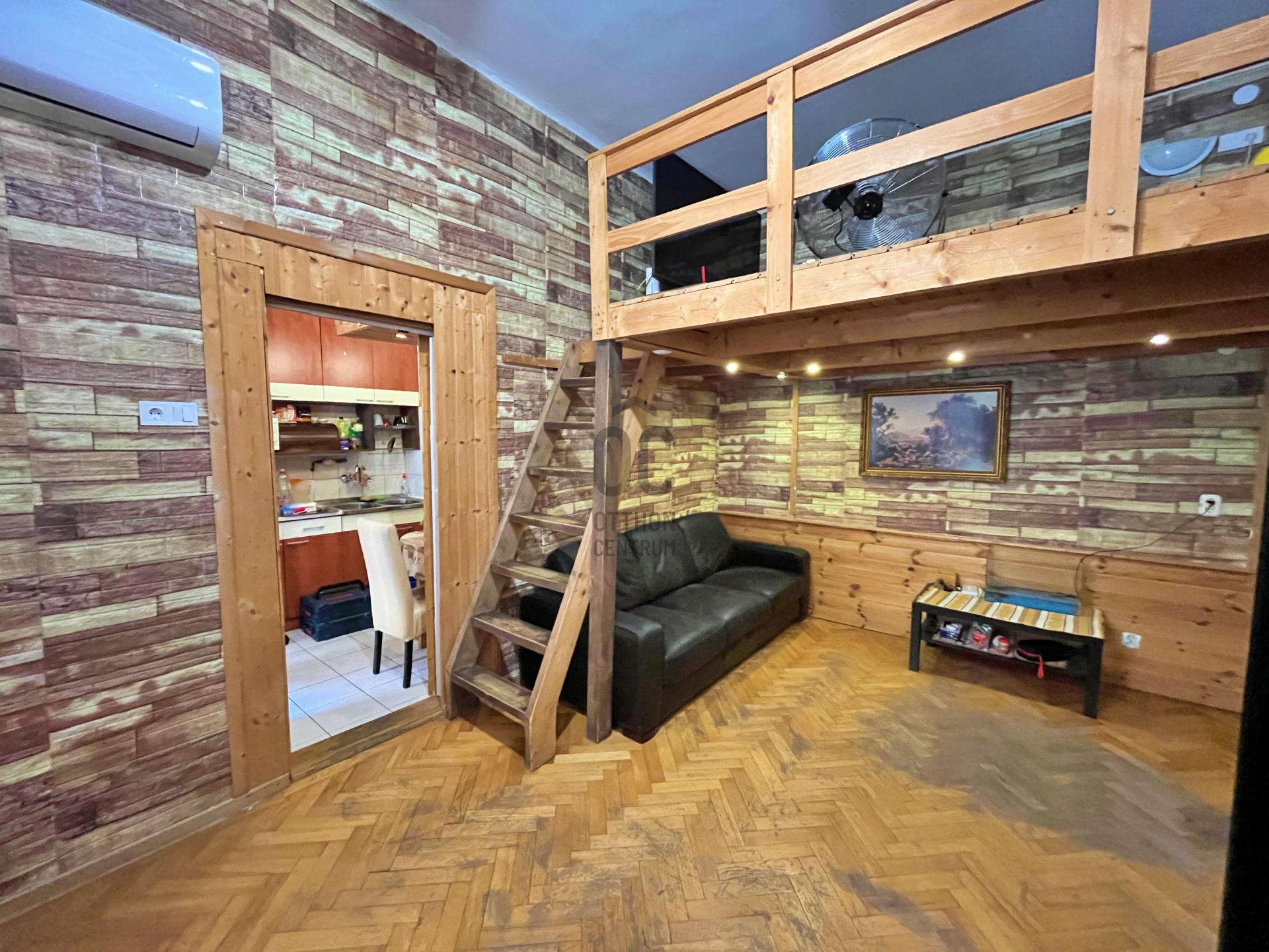 Gallery zoom image