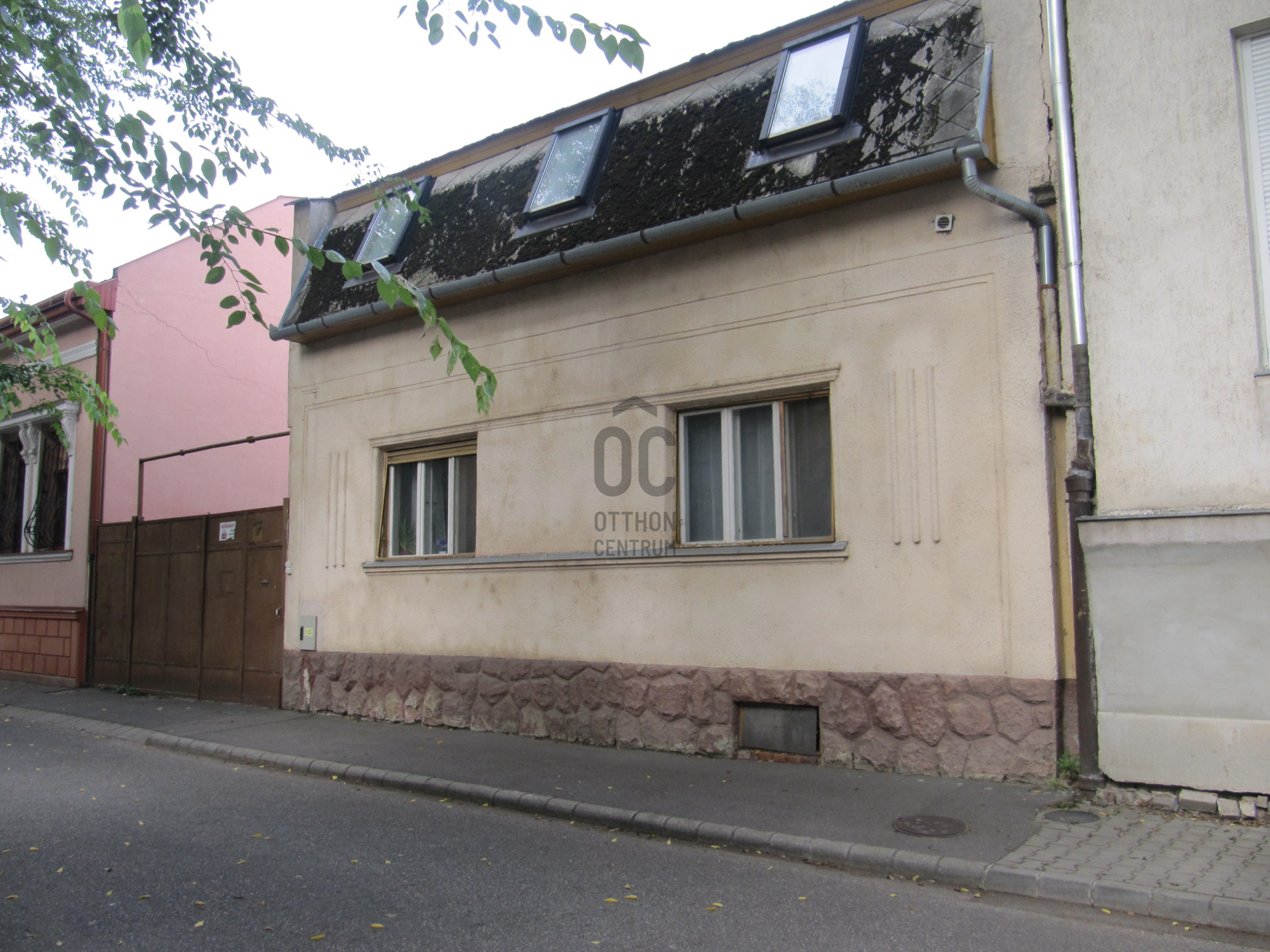 Gallery zoom image