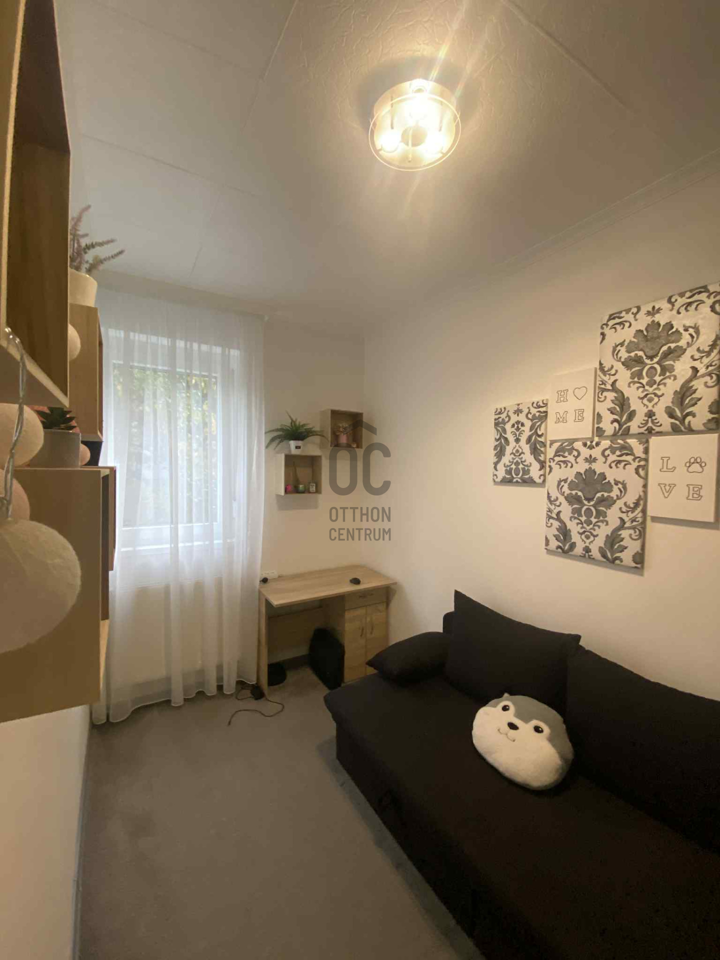 Gallery zoom image
