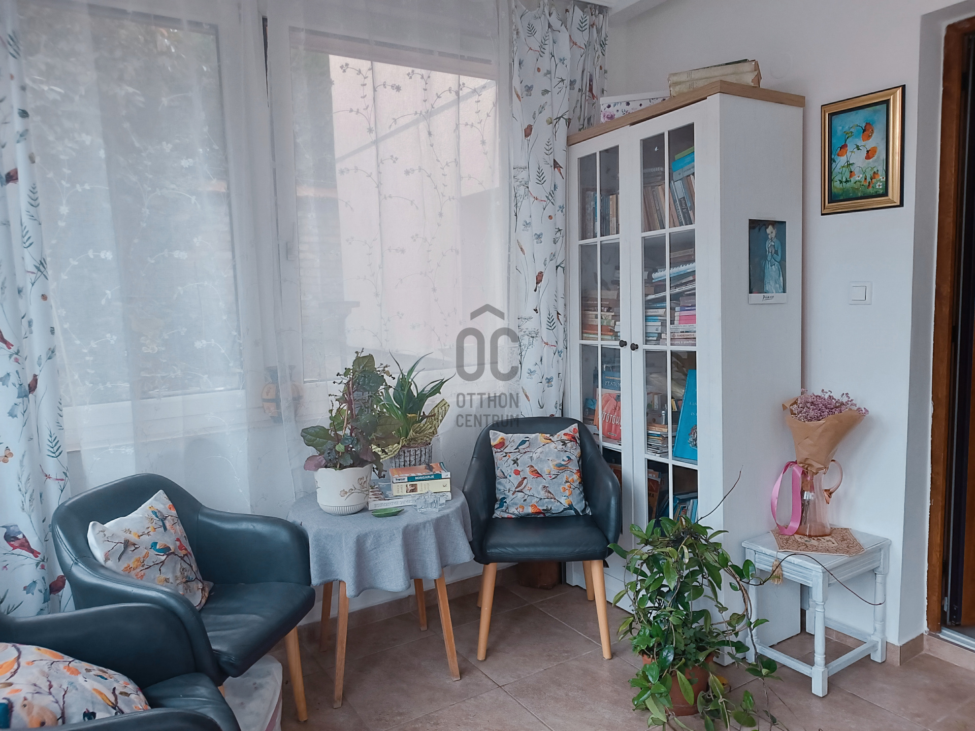 Gallery zoom image