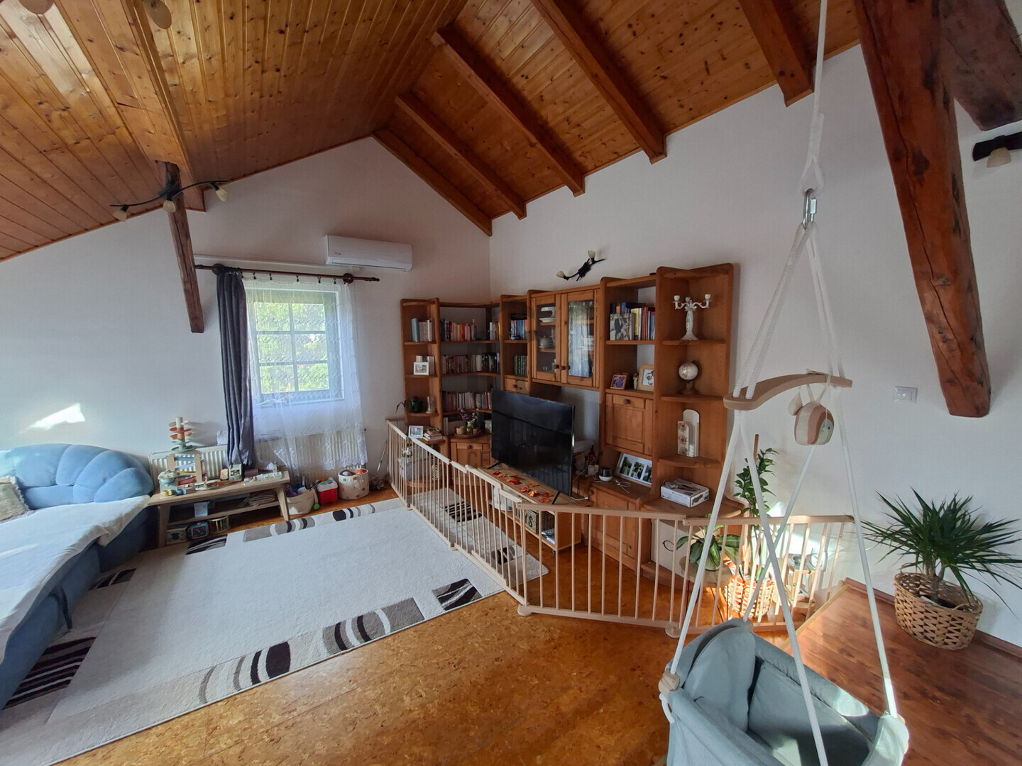 Gallery zoom image