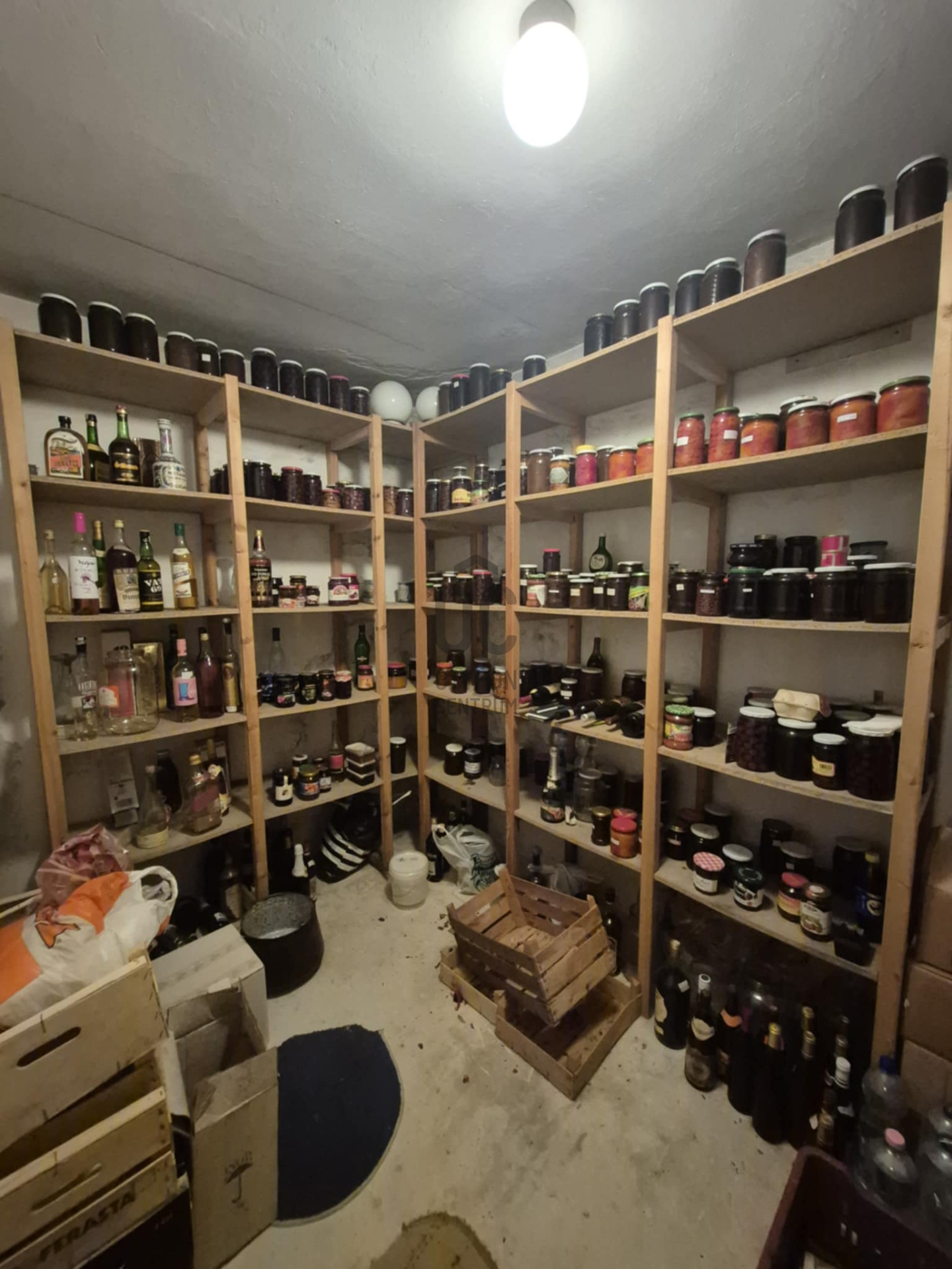 Gallery zoom image