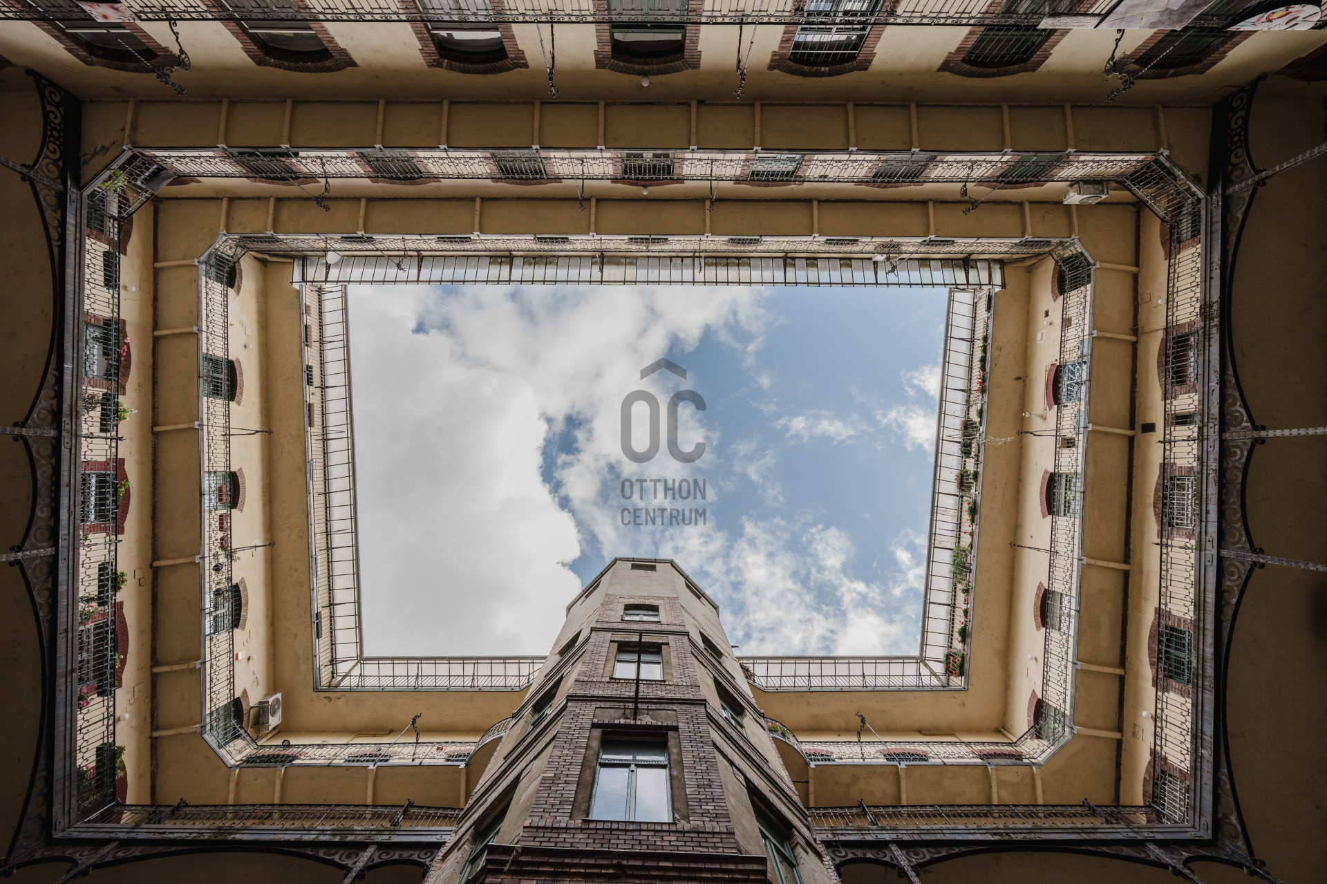 Gallery zoom image