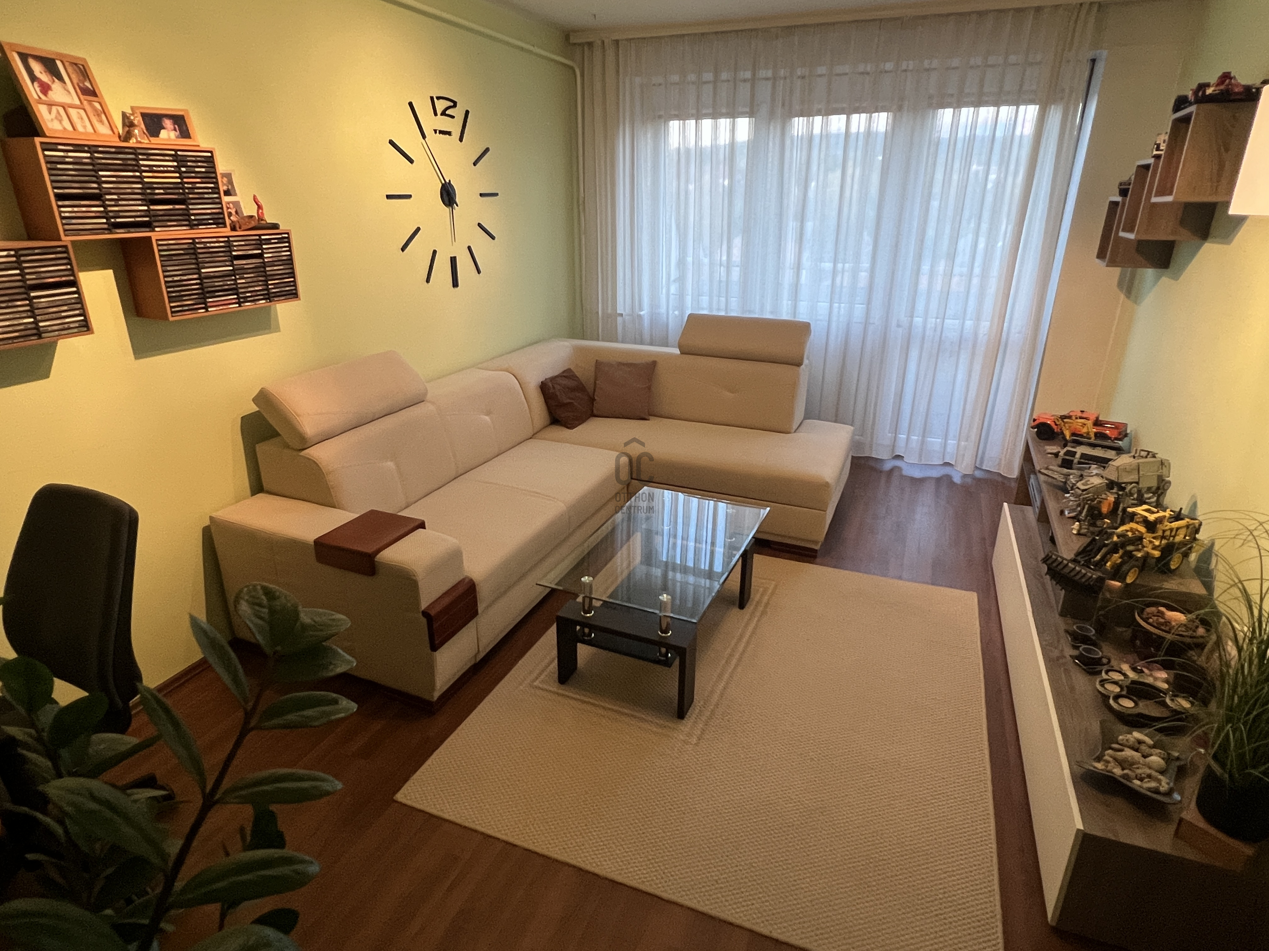Gallery zoom image