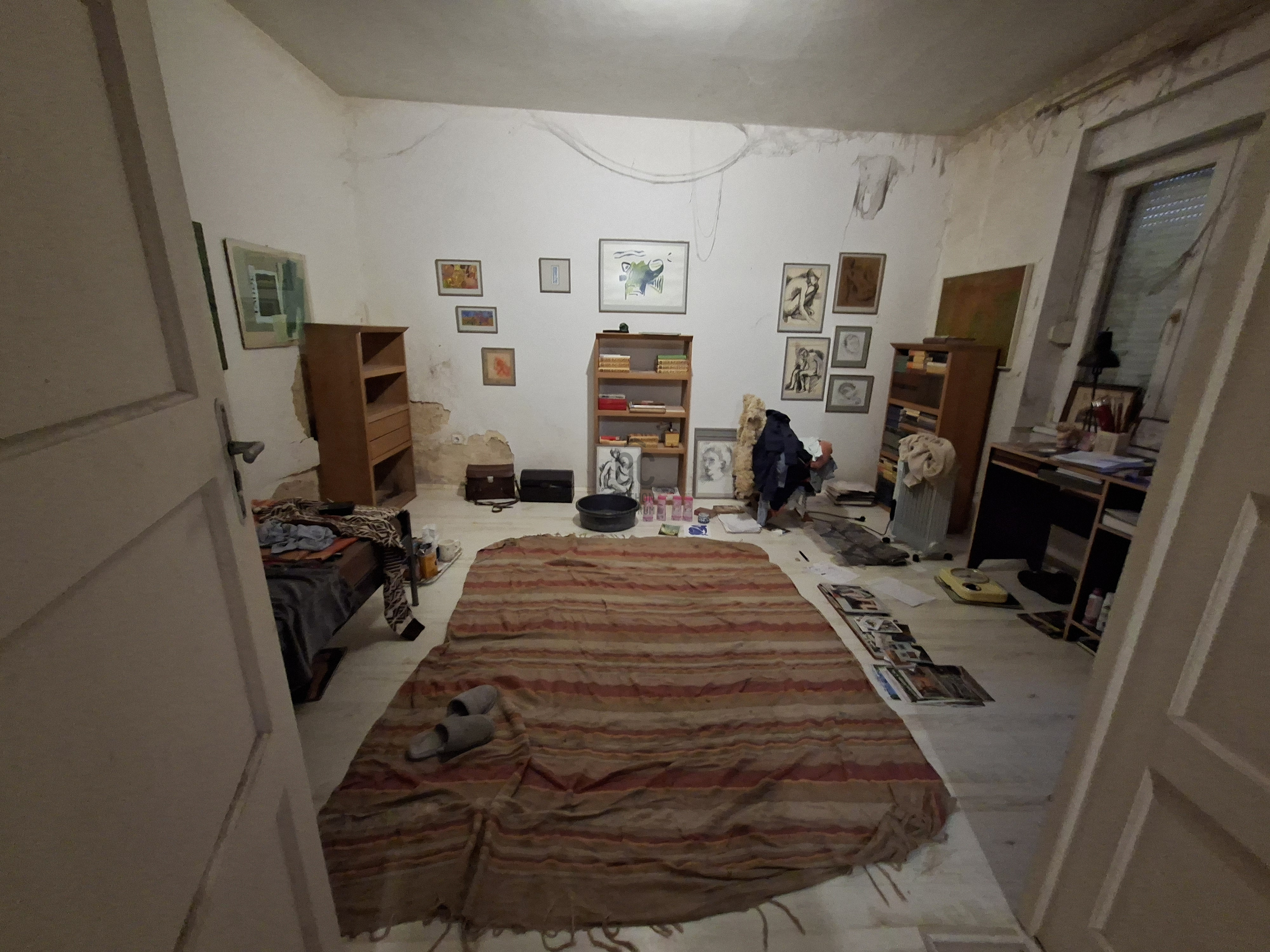Gallery zoom image