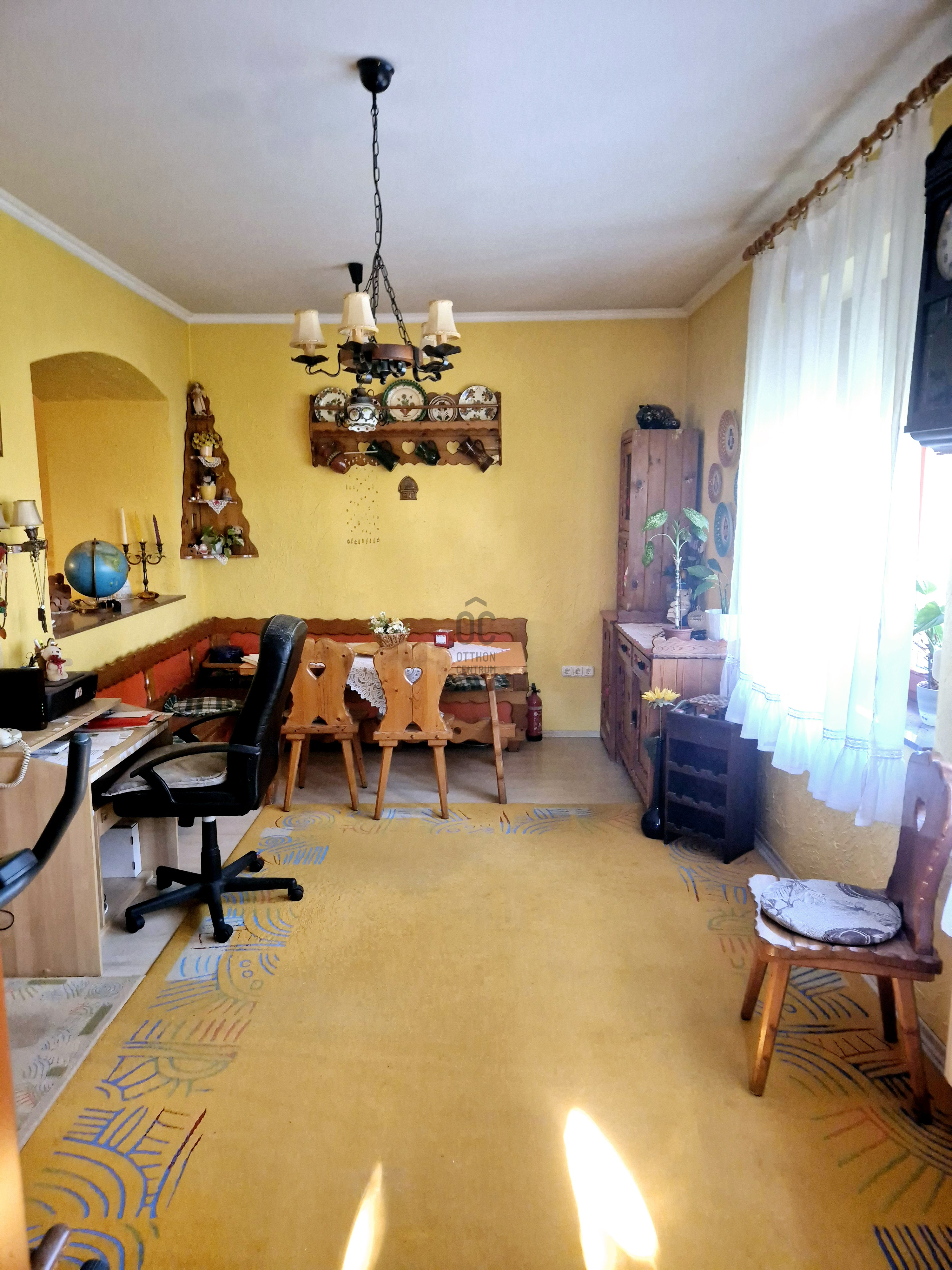 Gallery zoom image