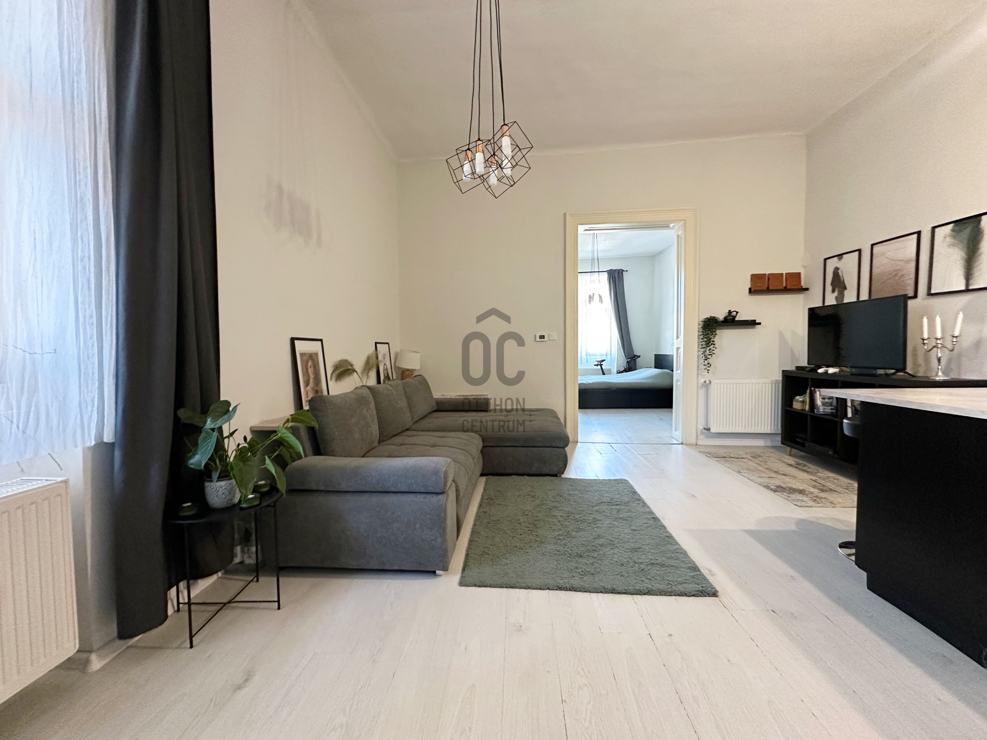 Gallery zoom image