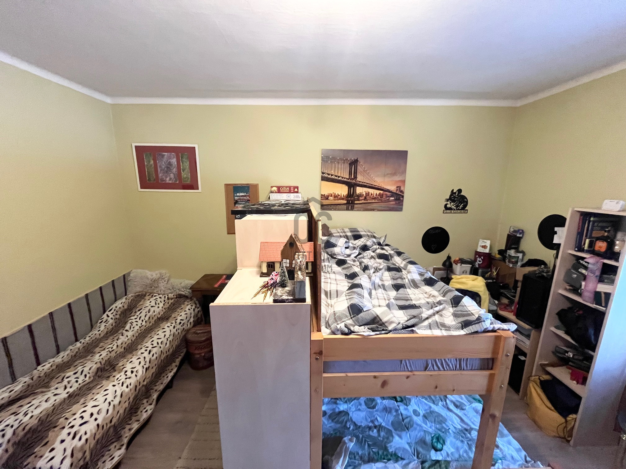 Gallery zoom image