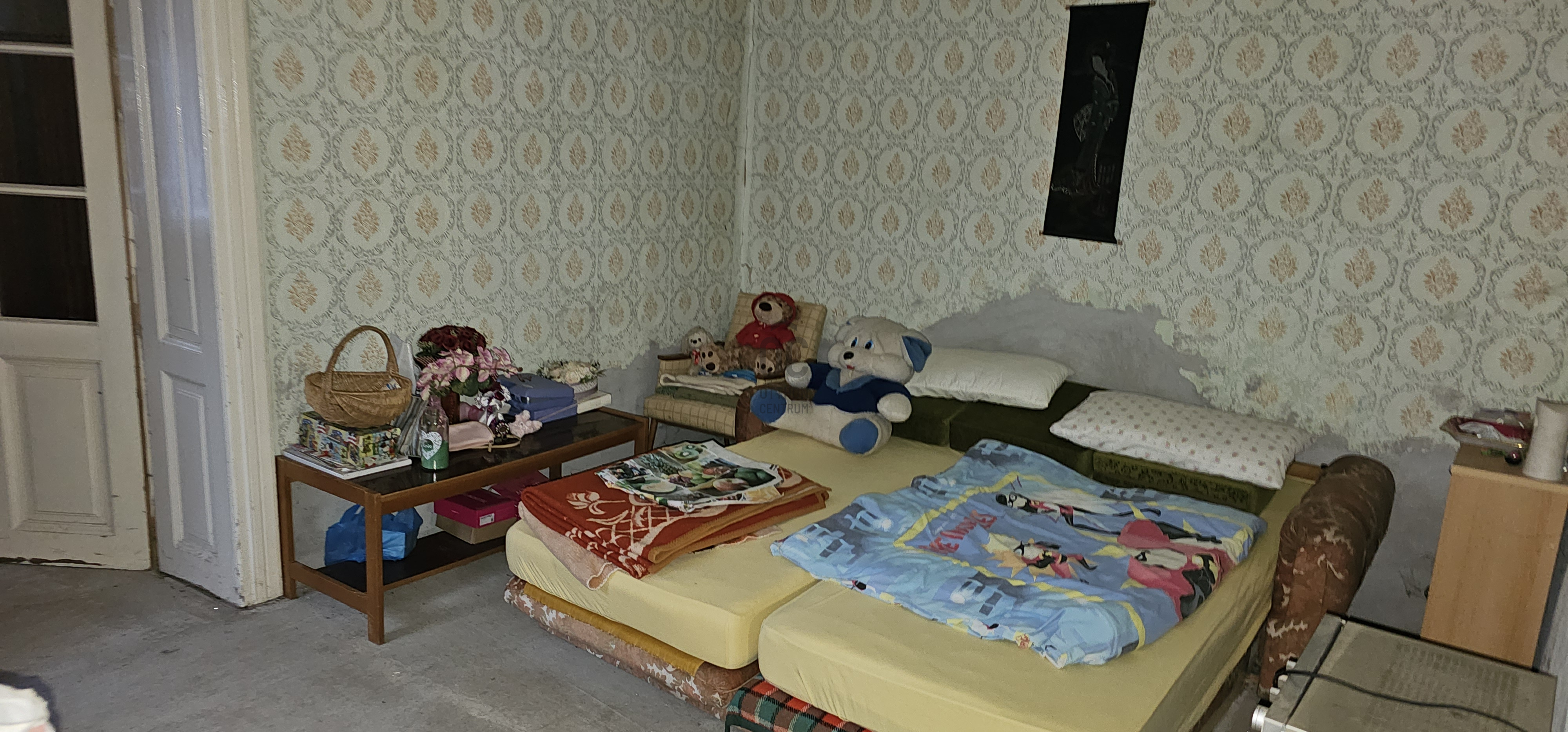 Gallery zoom image