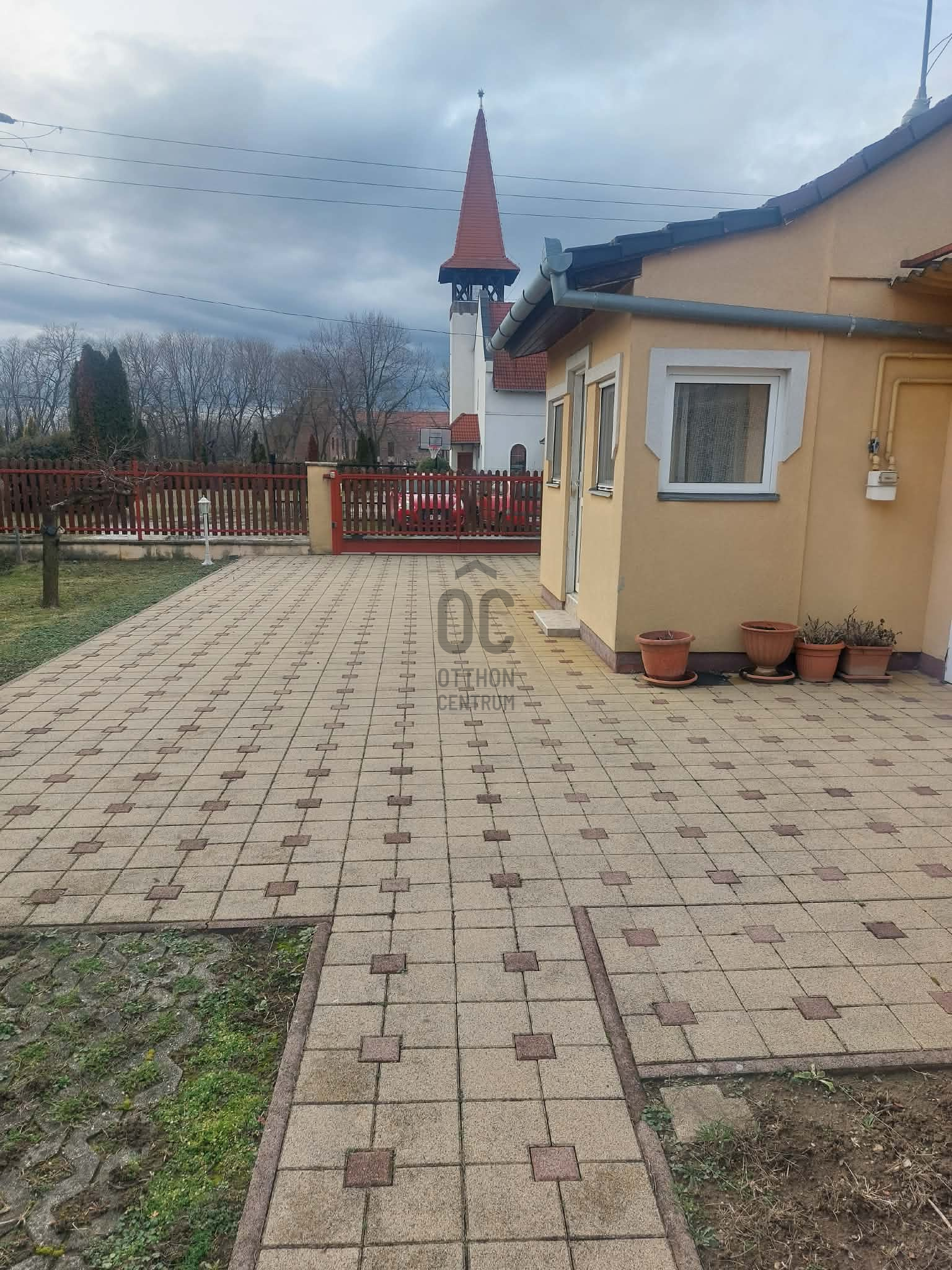 Gallery zoom image