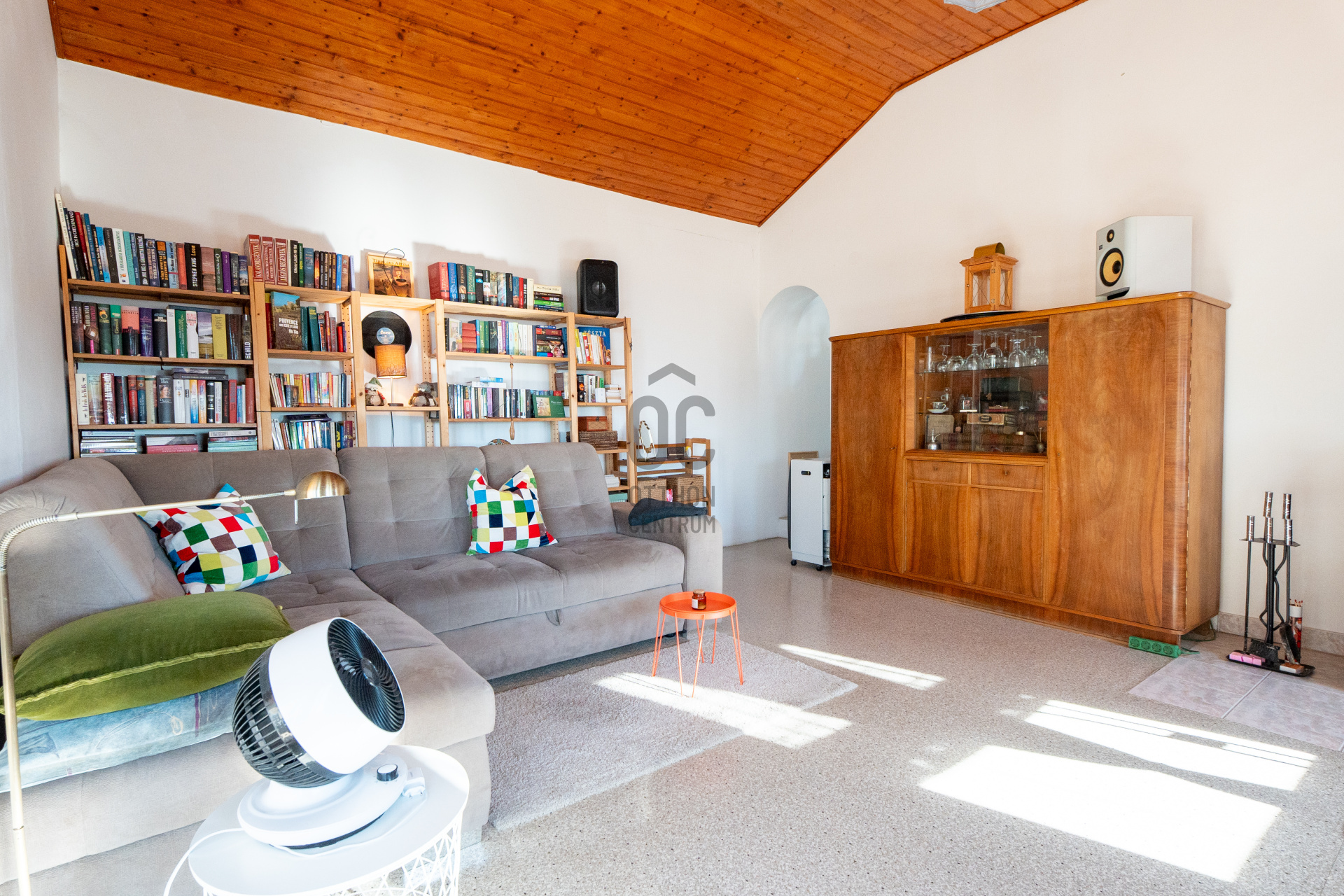 Gallery zoom image