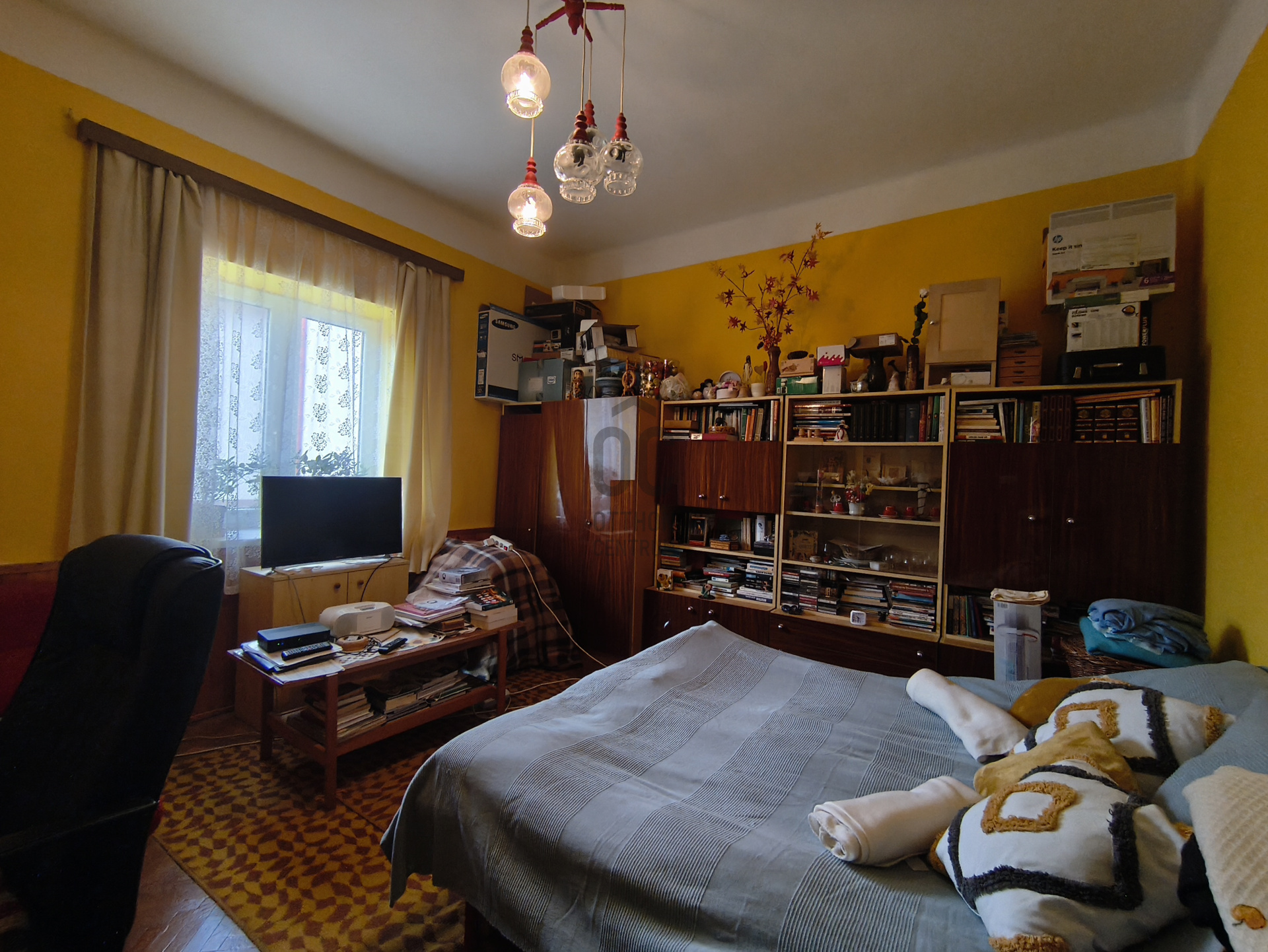 Gallery zoom image