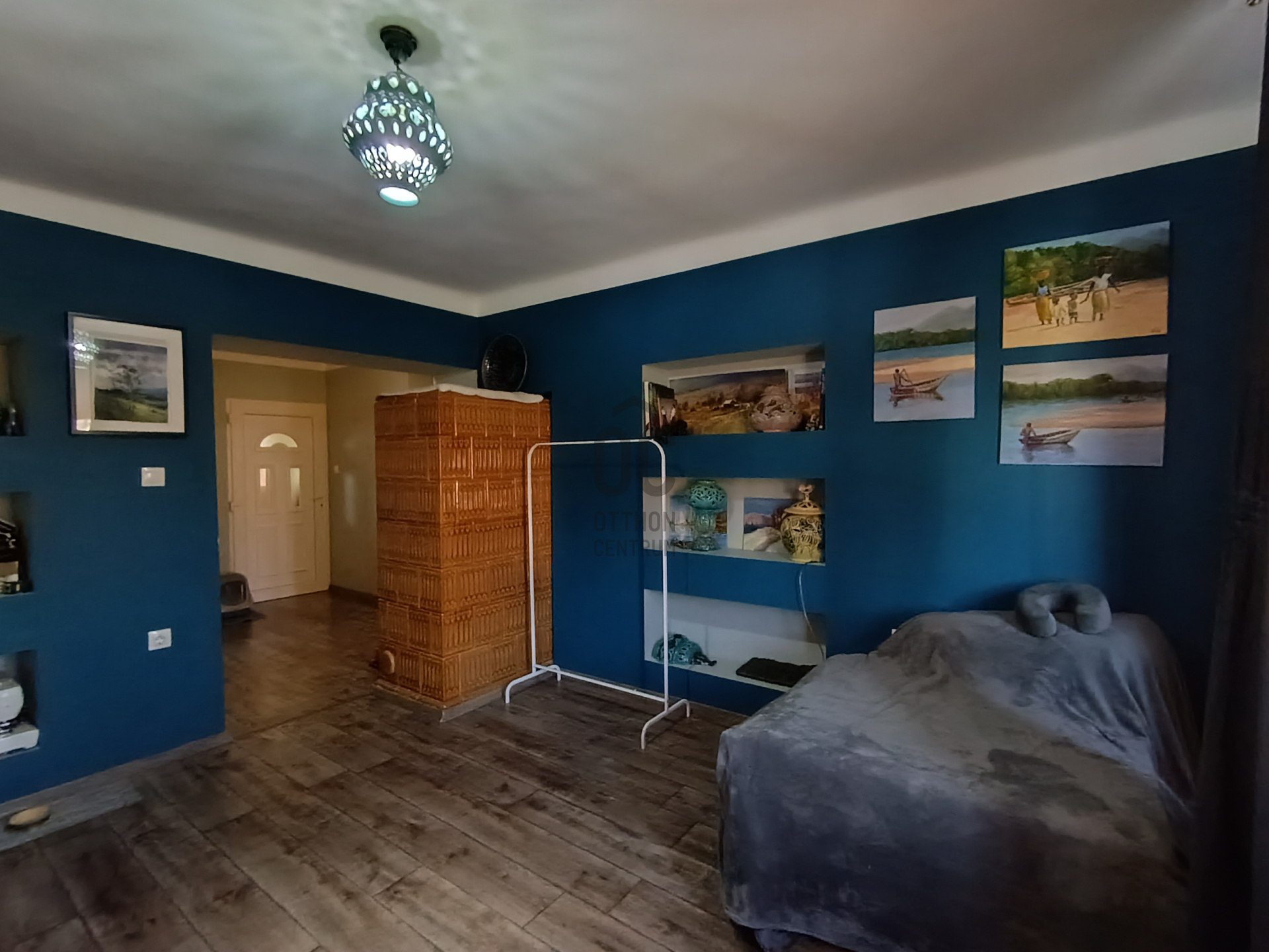 Gallery zoom image