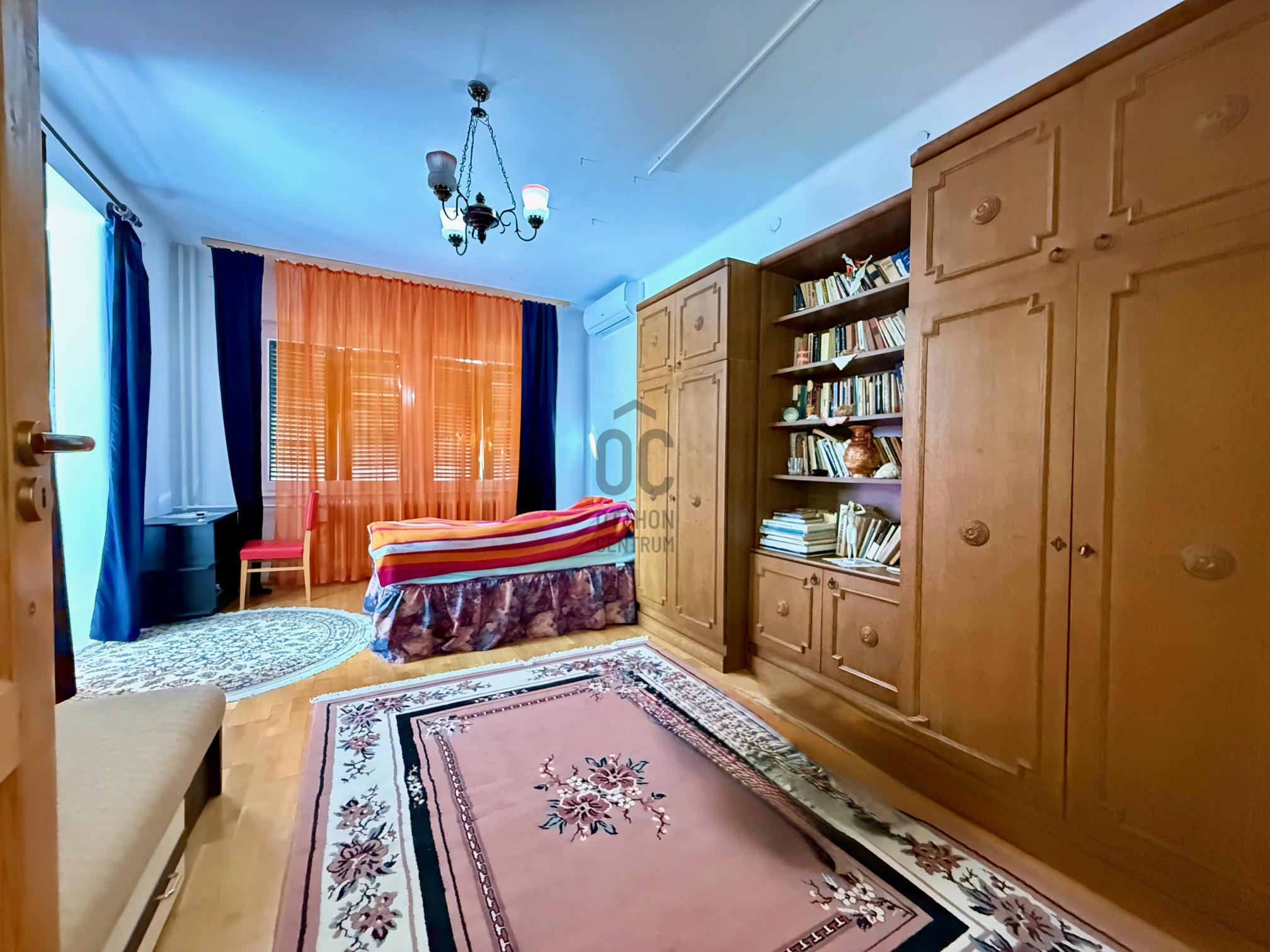 Gallery zoom image