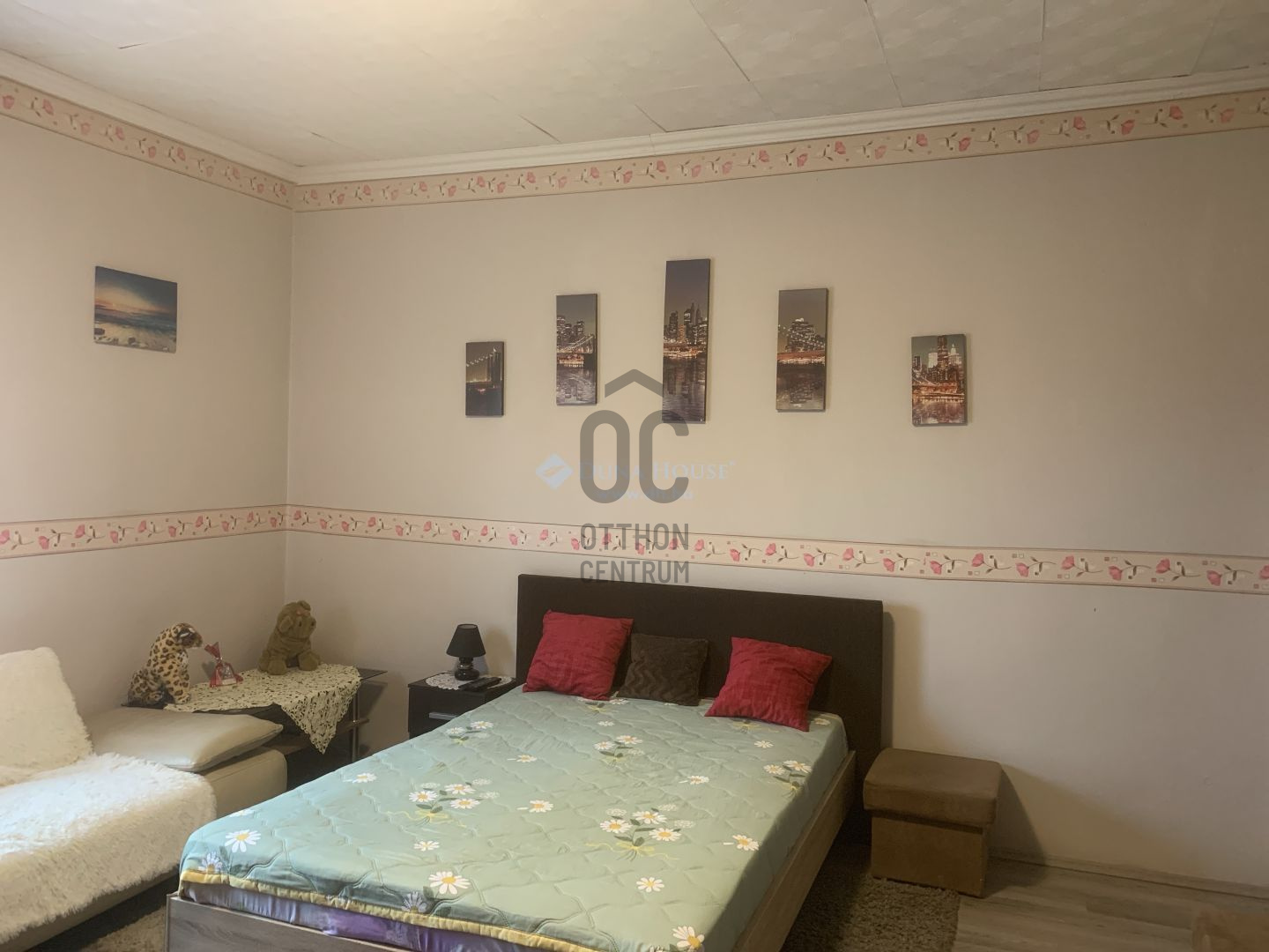 Gallery zoom image