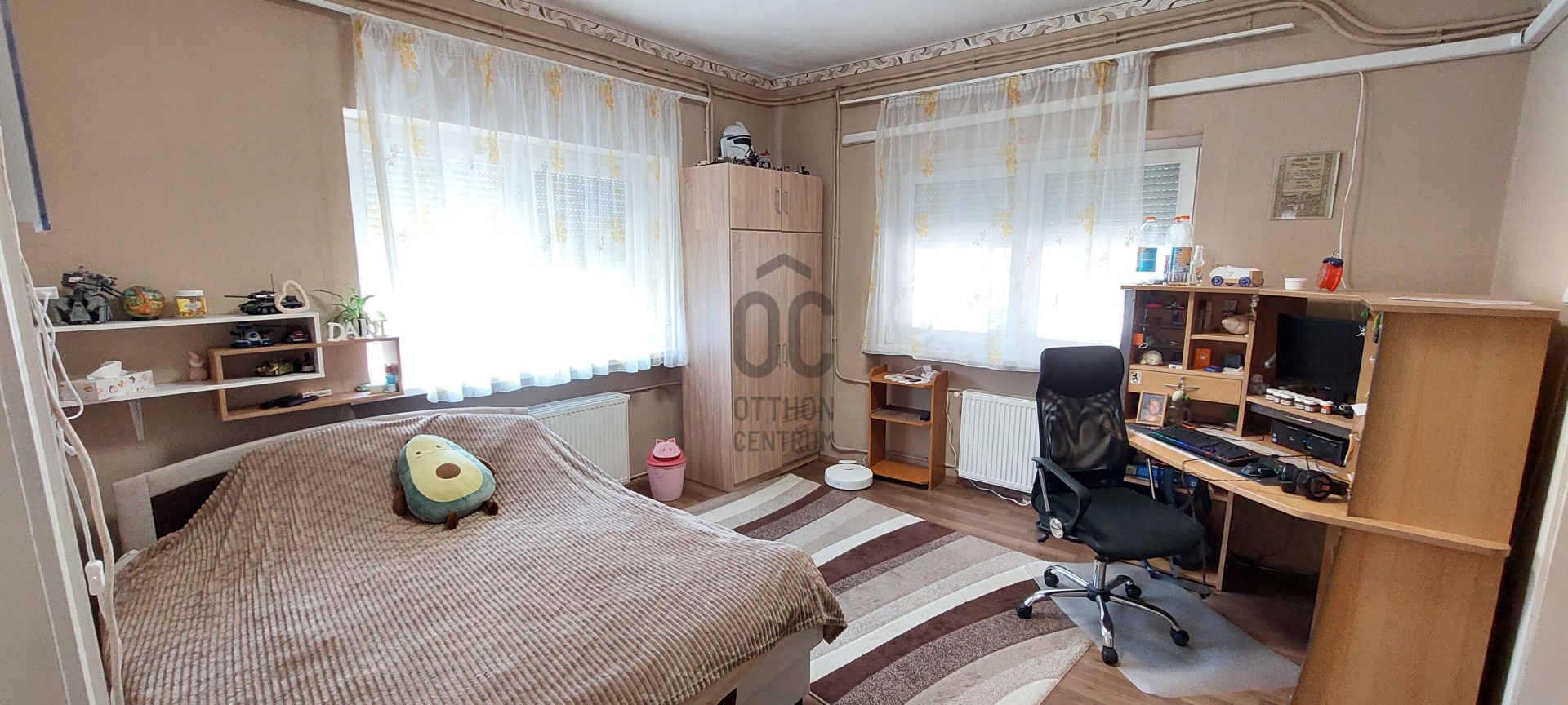 Gallery zoom image