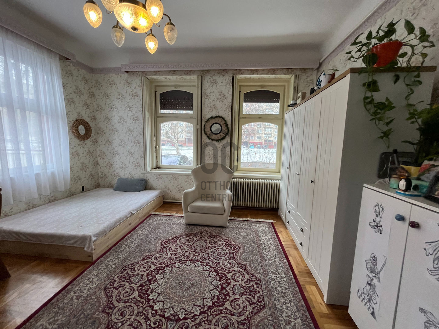 Gallery zoom image