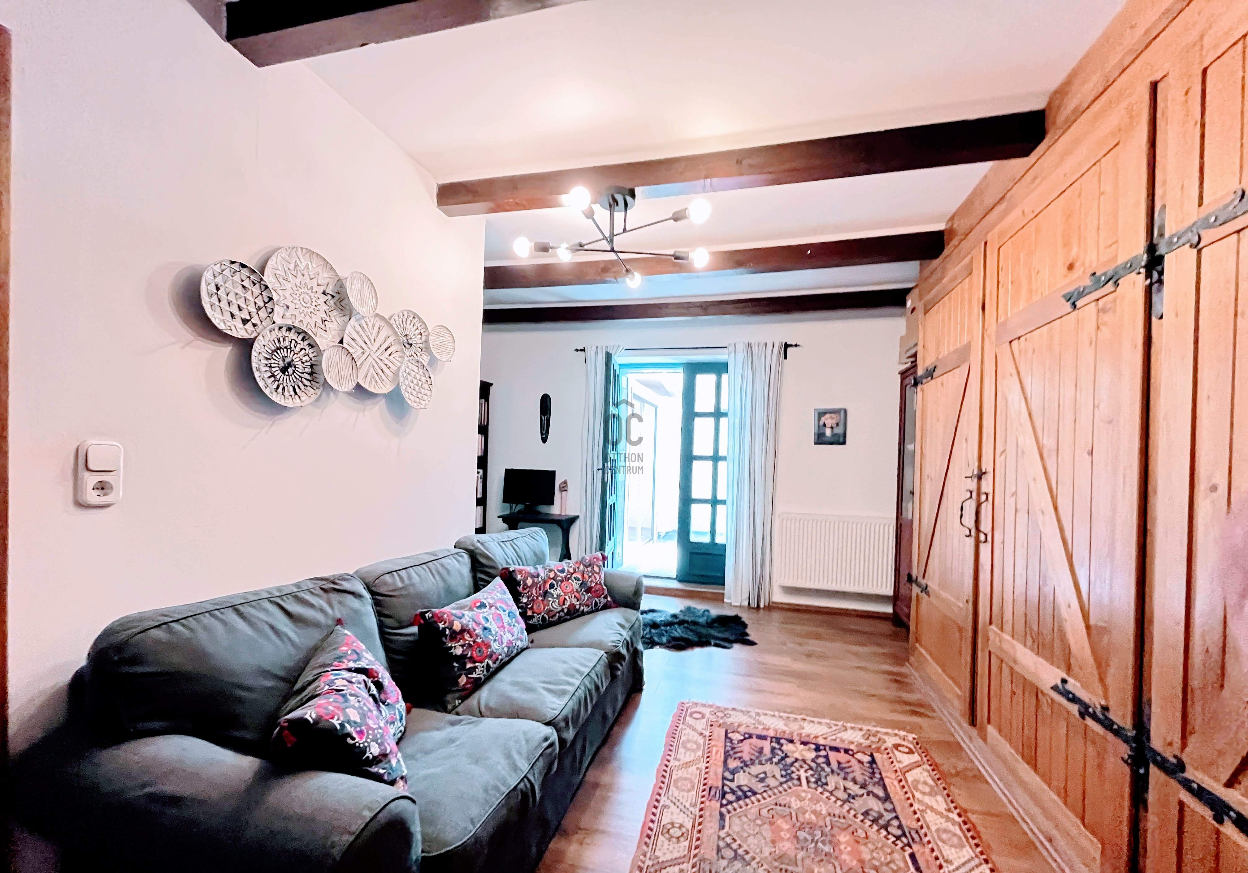 Gallery zoom image