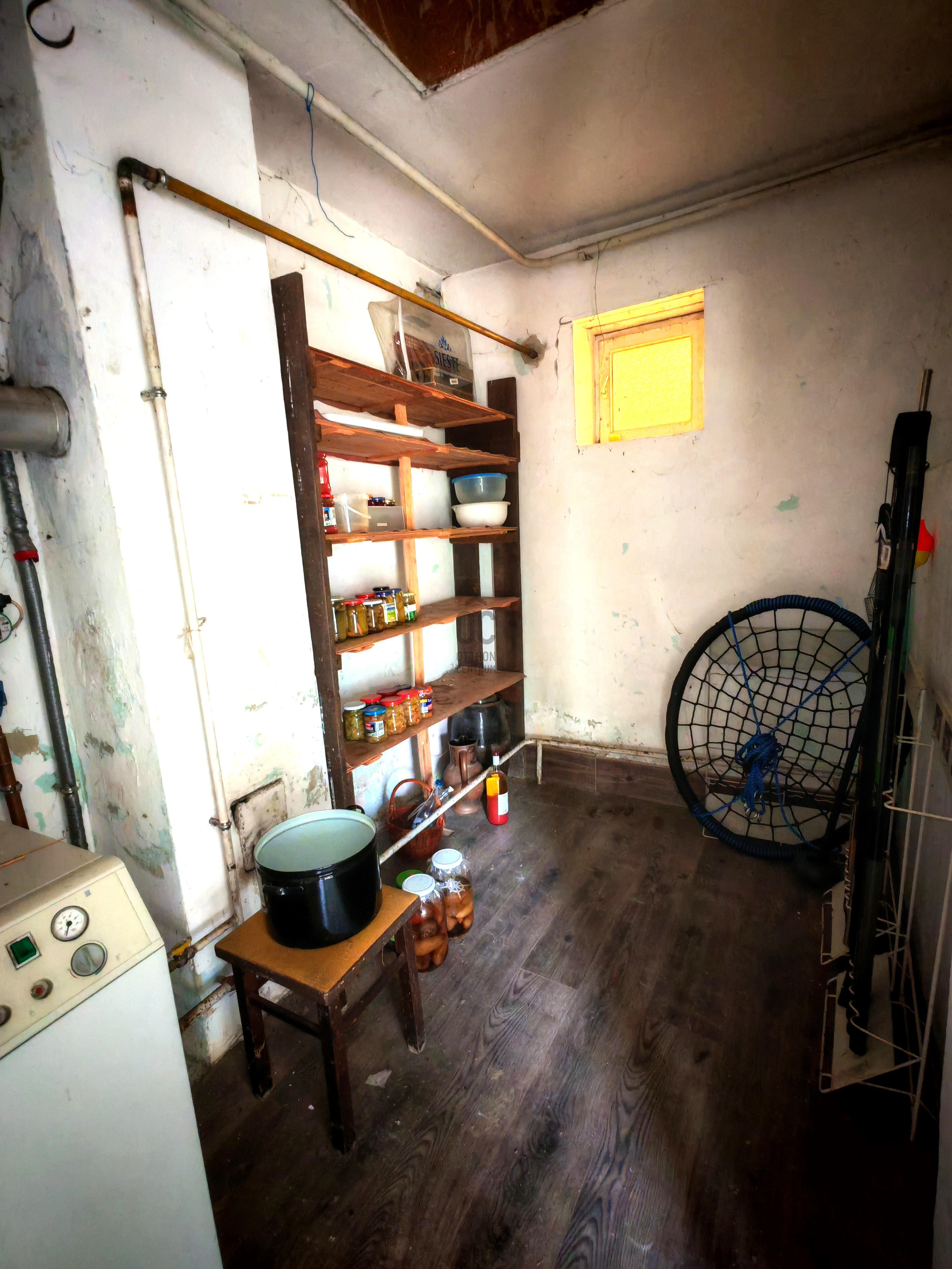 Gallery zoom image