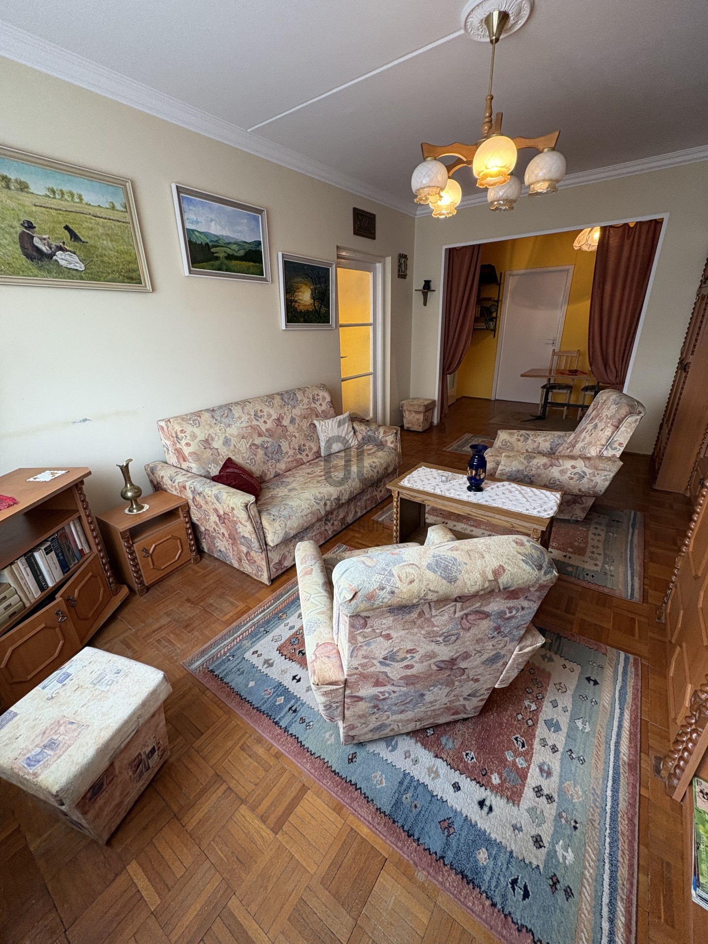 Gallery zoom image