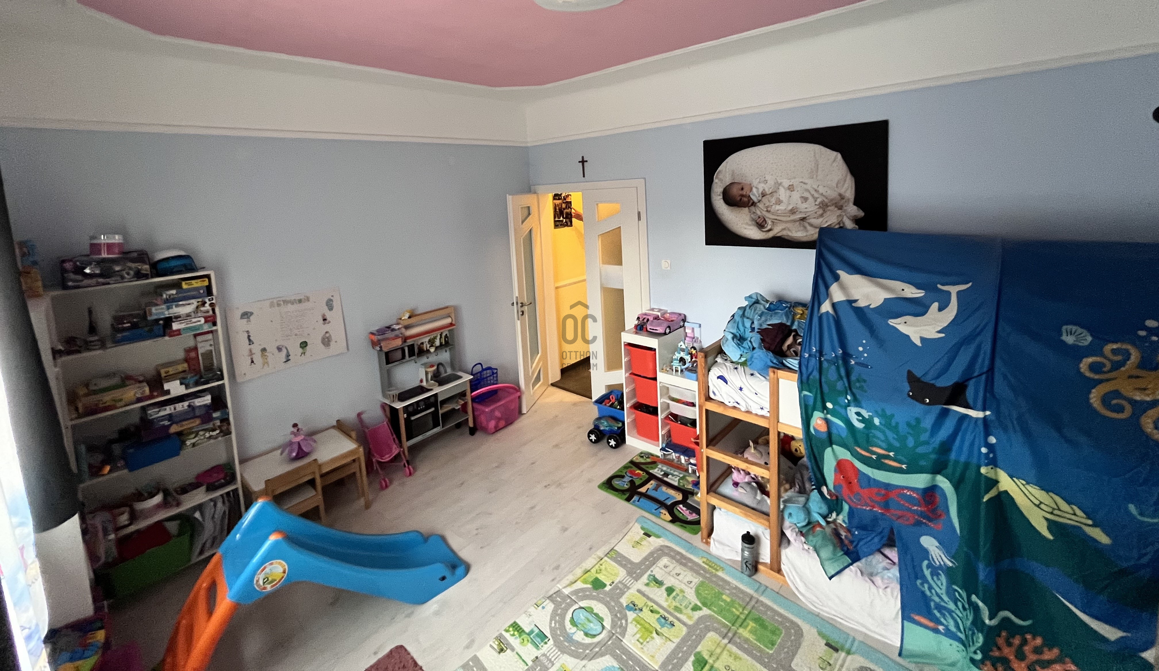Gallery zoom image