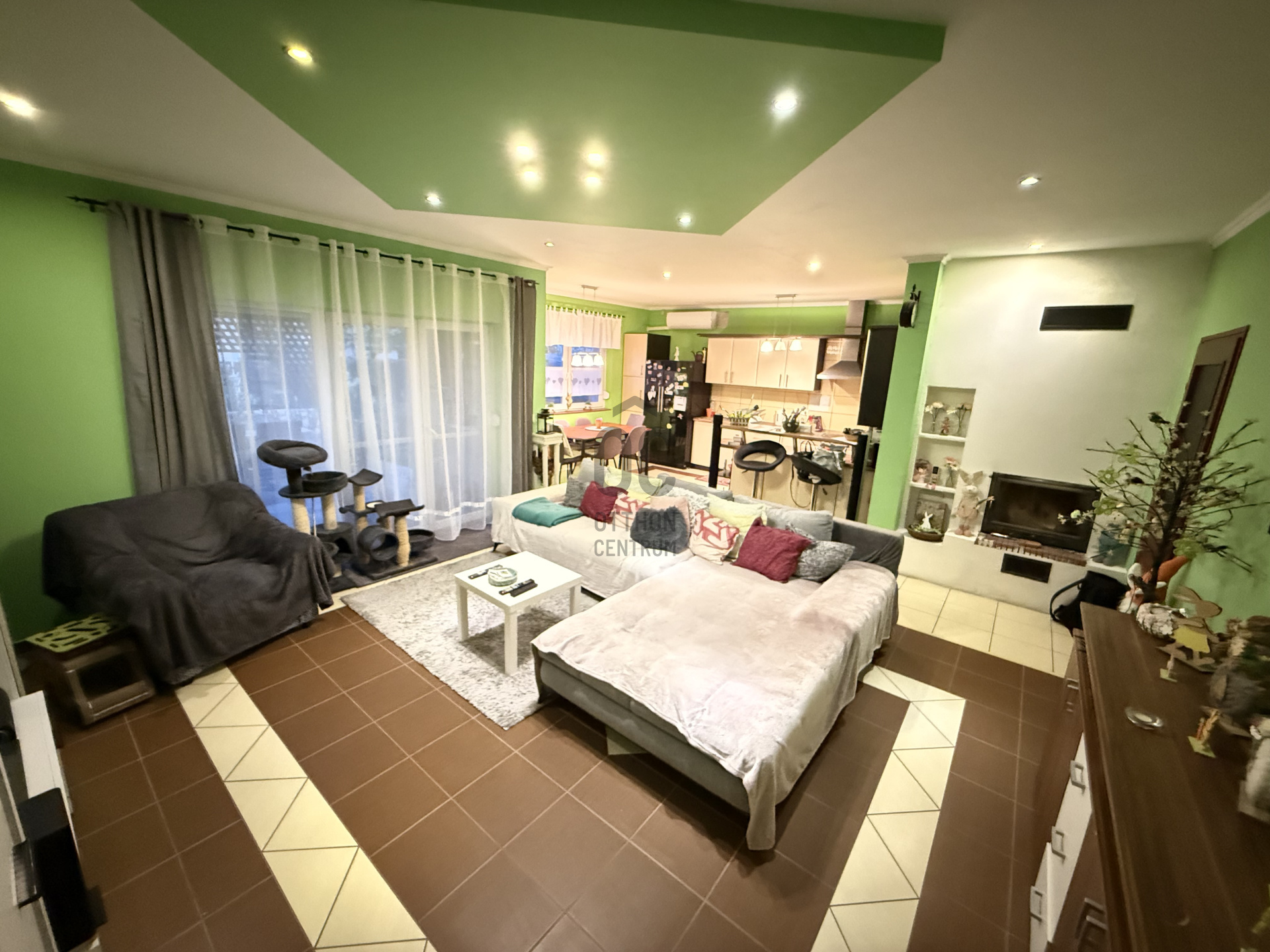 Gallery zoom image