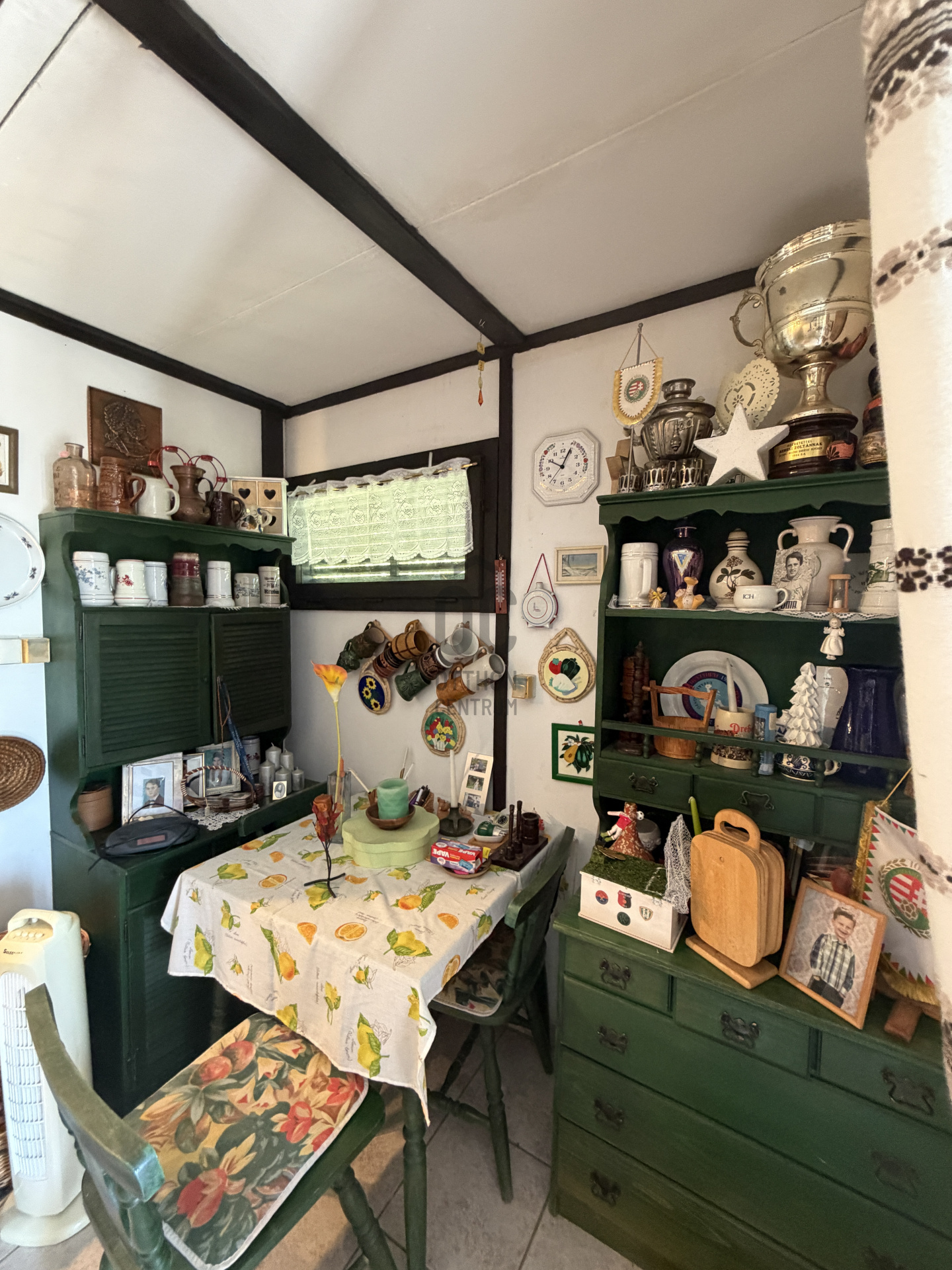 Gallery zoom image