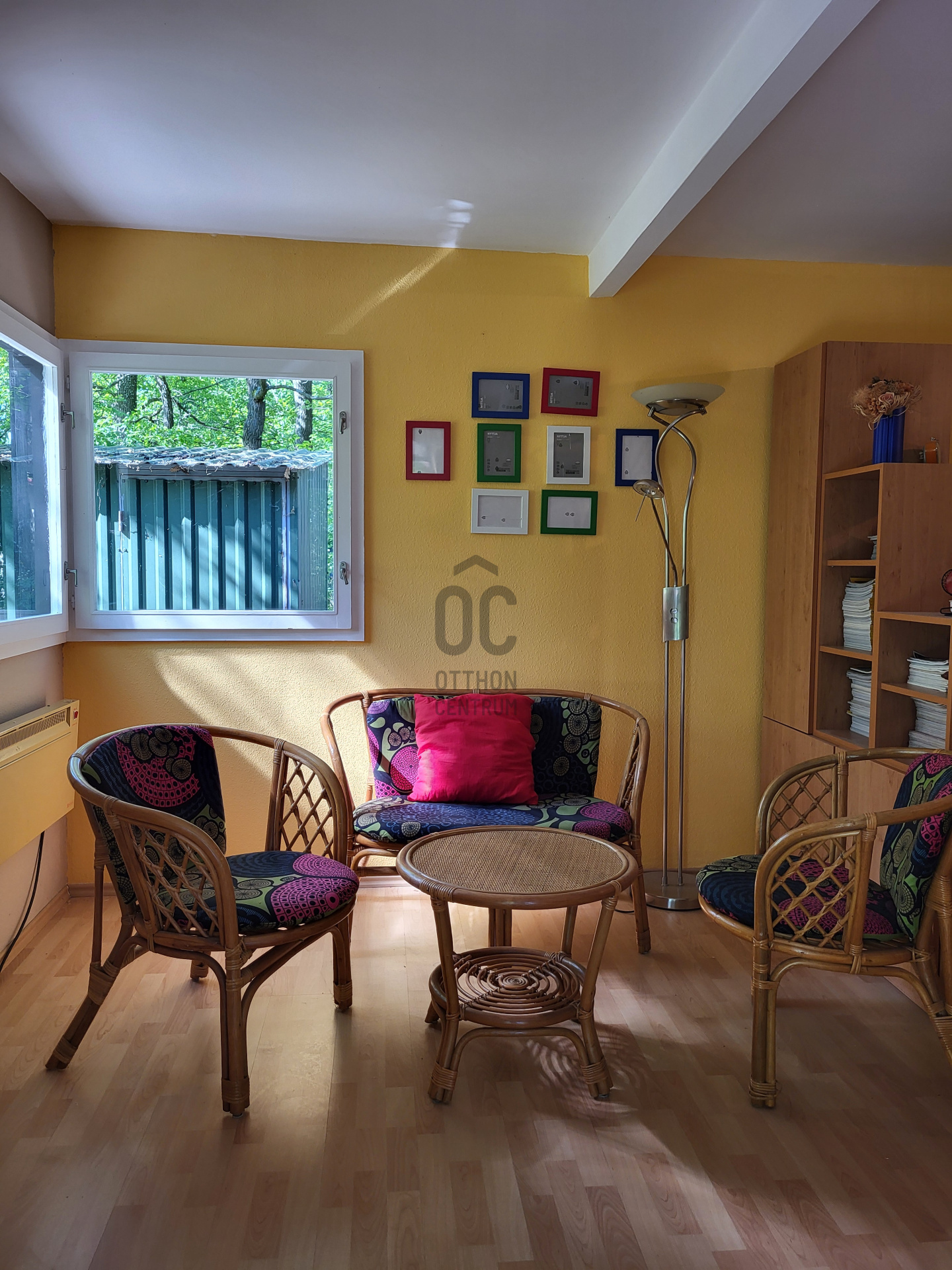 Gallery zoom image
