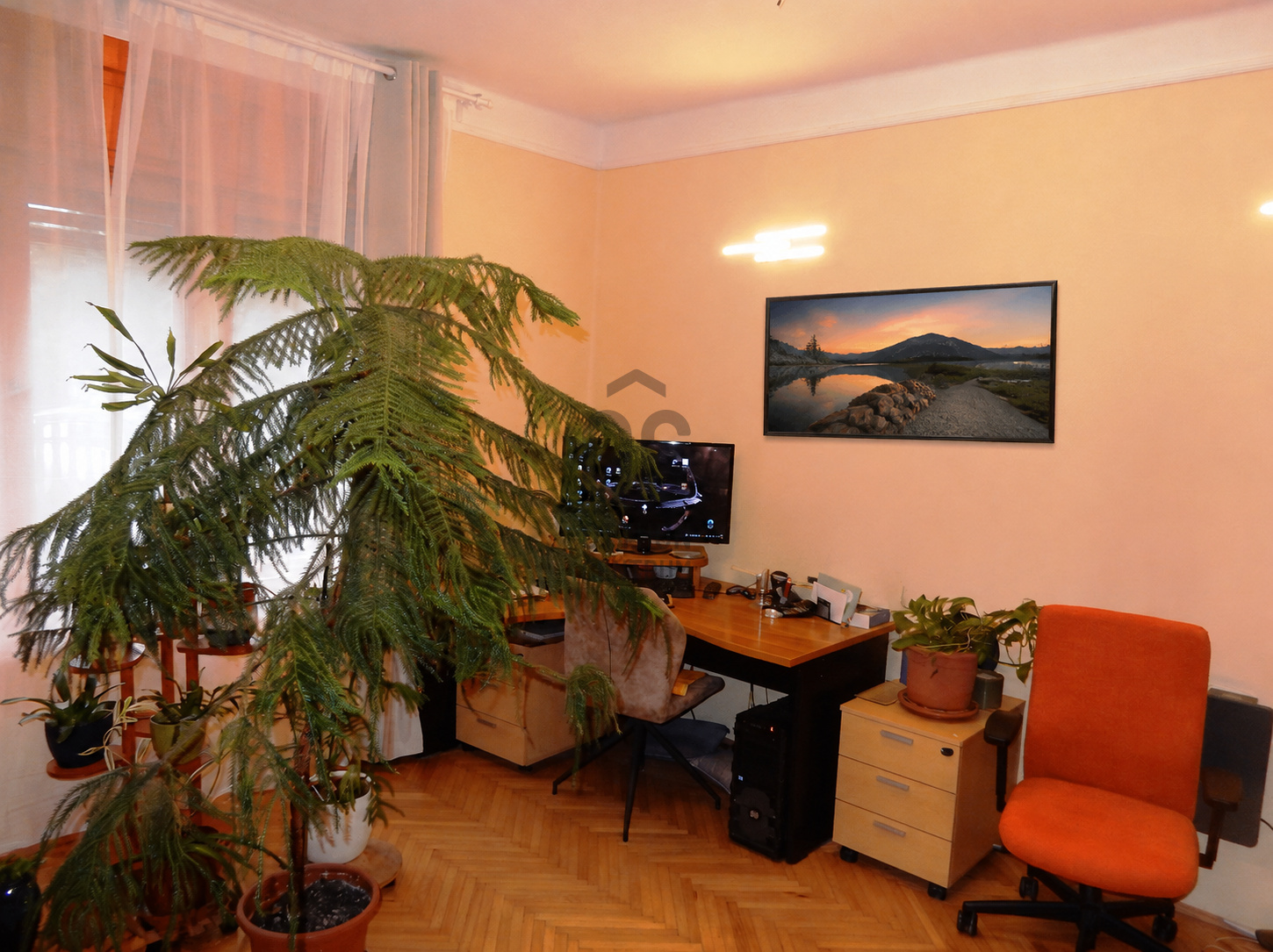 Gallery zoom image